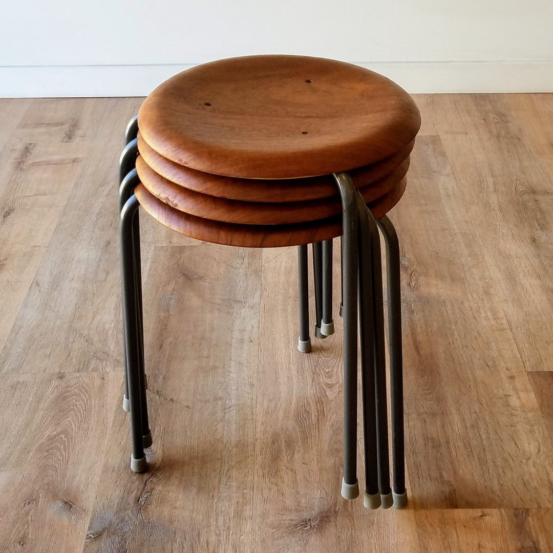 Arne Jacobsen 'Dot' Stools