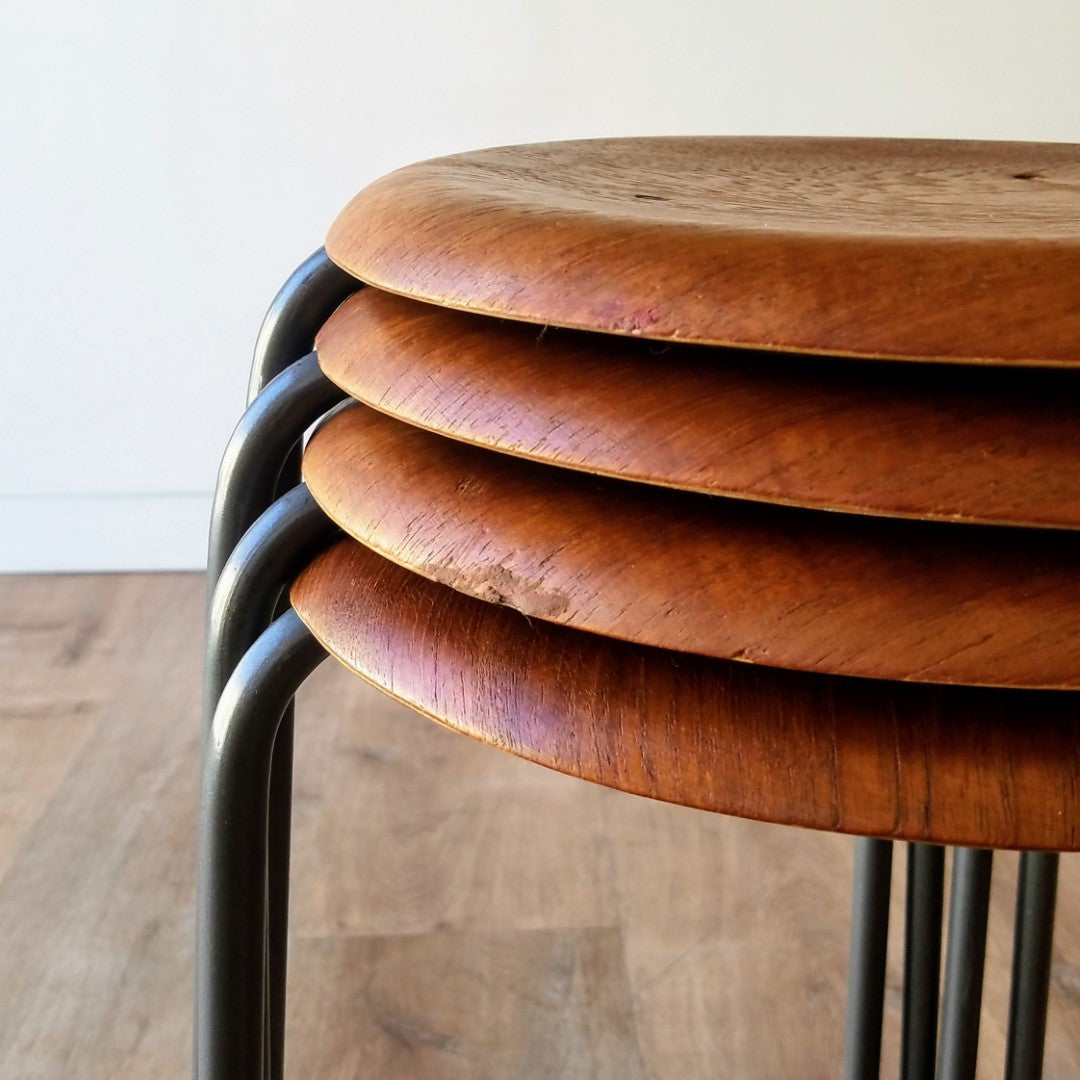 Arne Jacobsen 'Dot' Stools