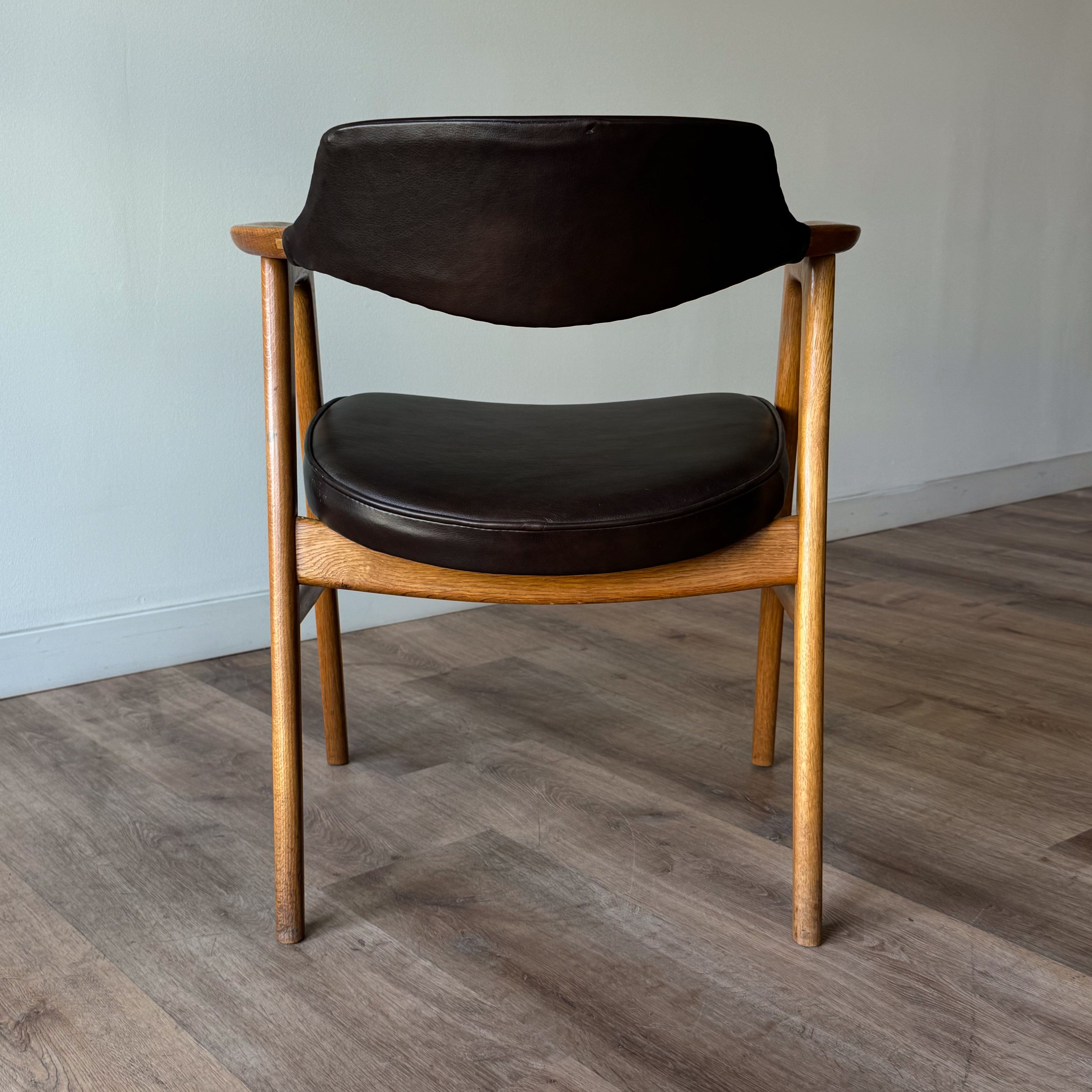 Erik Kirkegaard Arm Chair, Model 43, set of 4