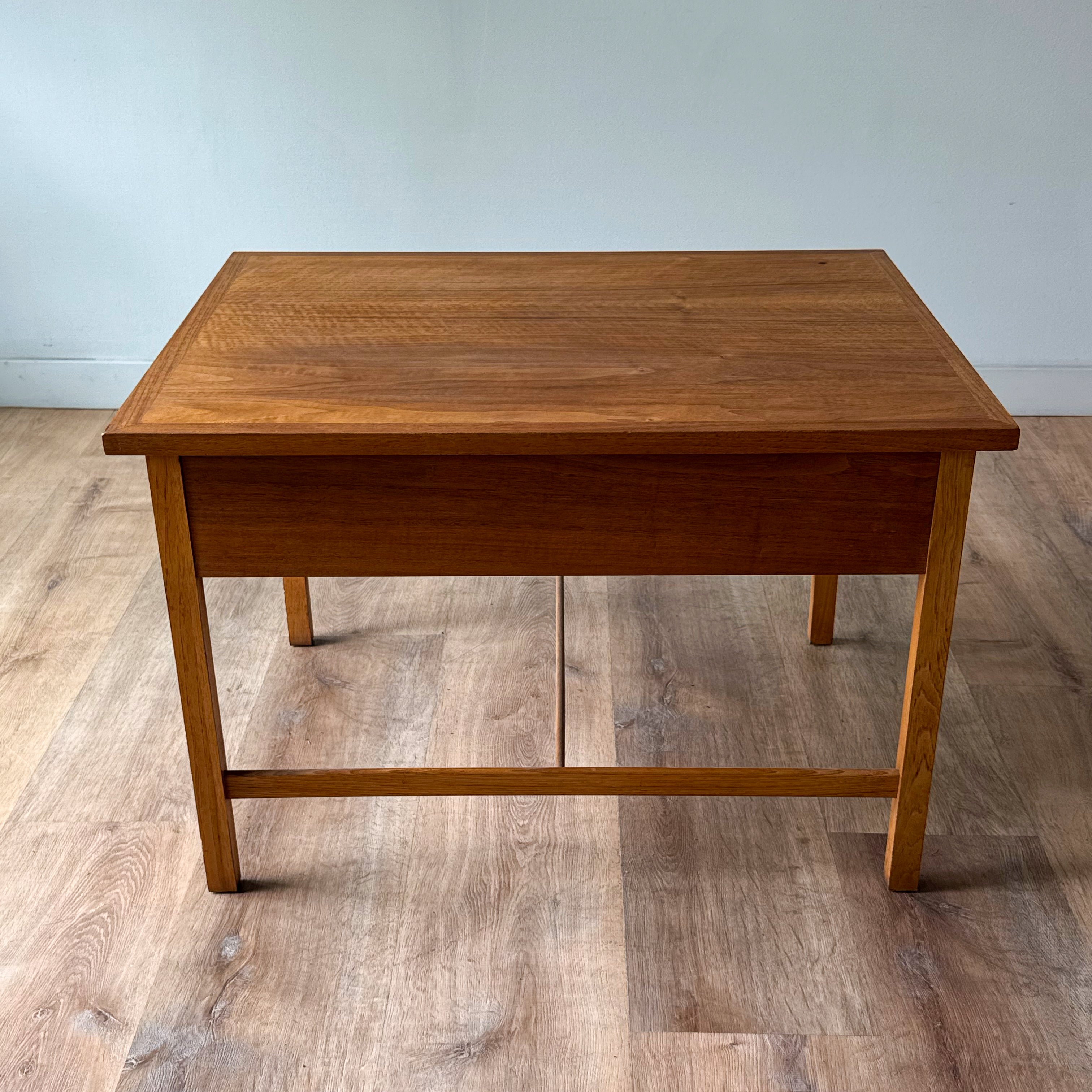 Paul McCobb 'Delineator' Side Table
