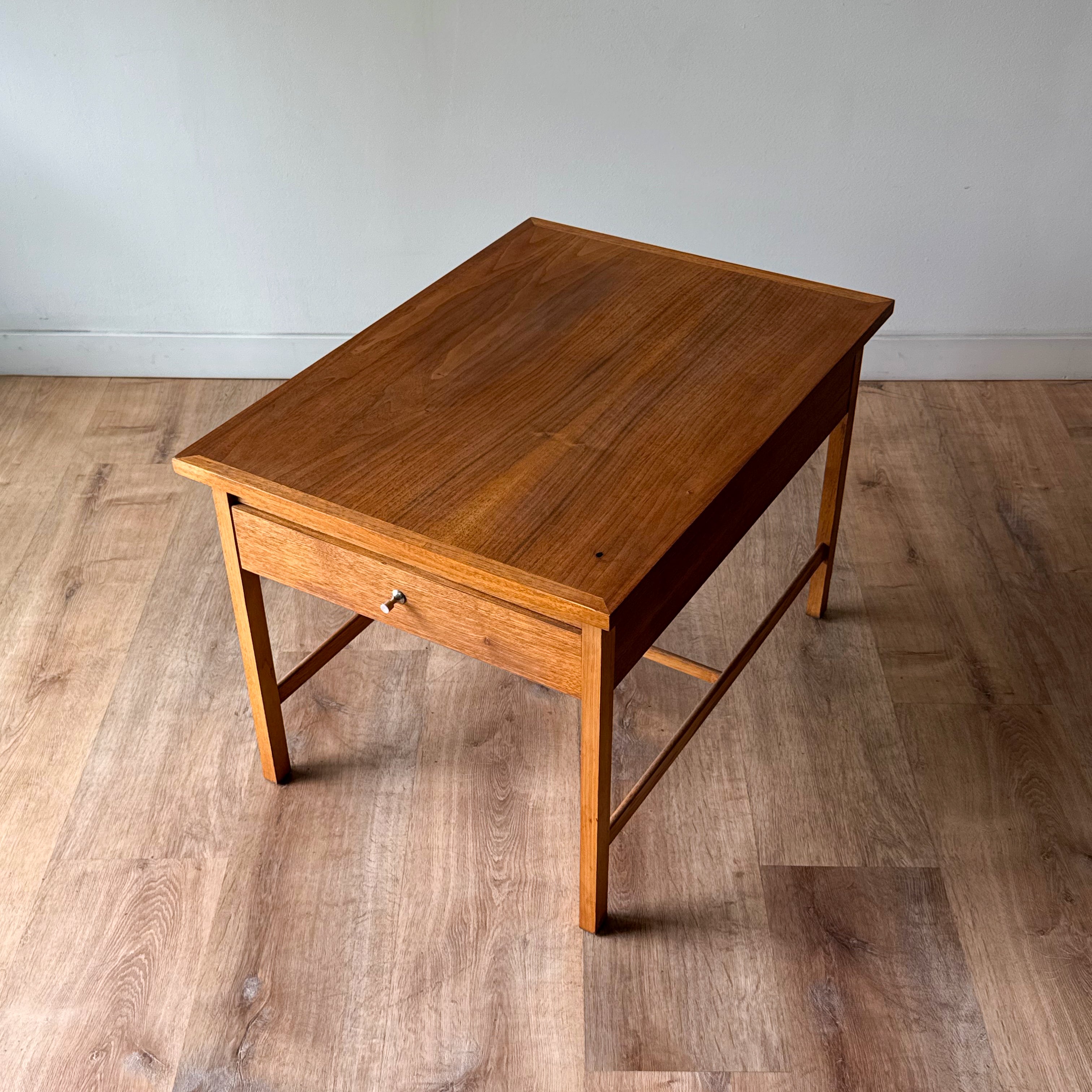 Paul McCobb 'Delineator' Side Table
