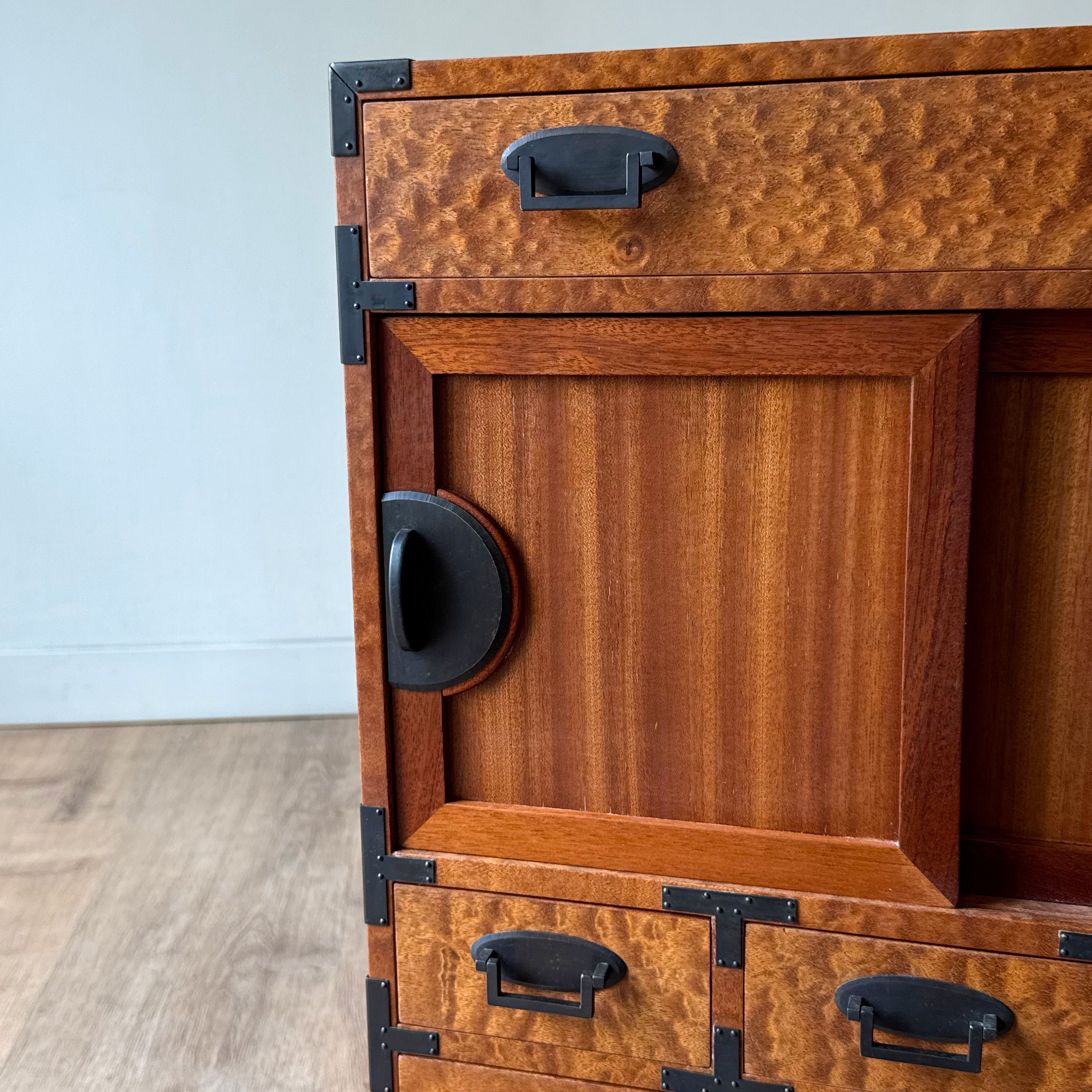 Evert Sodergren Tansu Chest