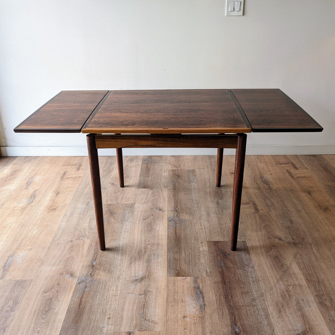 Poul Hundevad Game Table