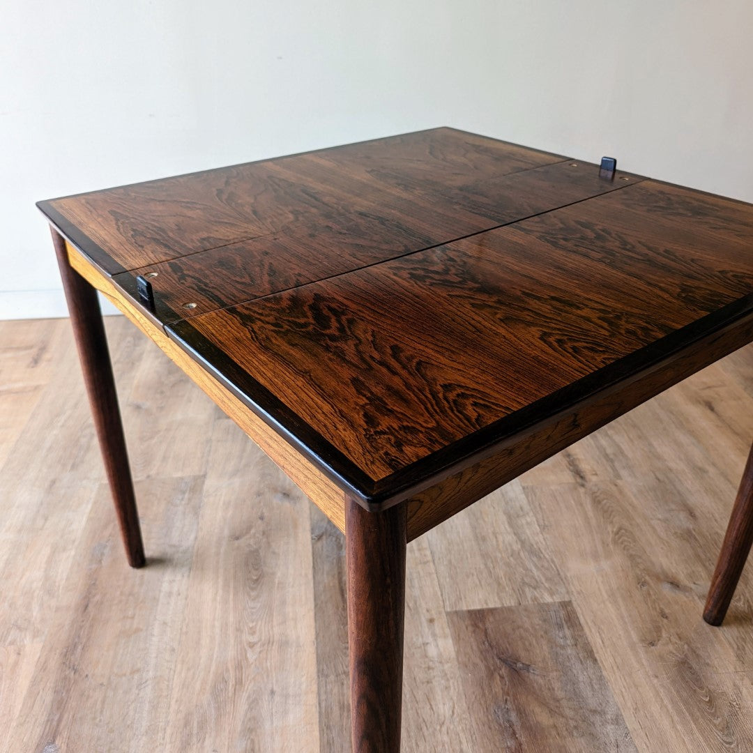 Poul Hundevad Game Table