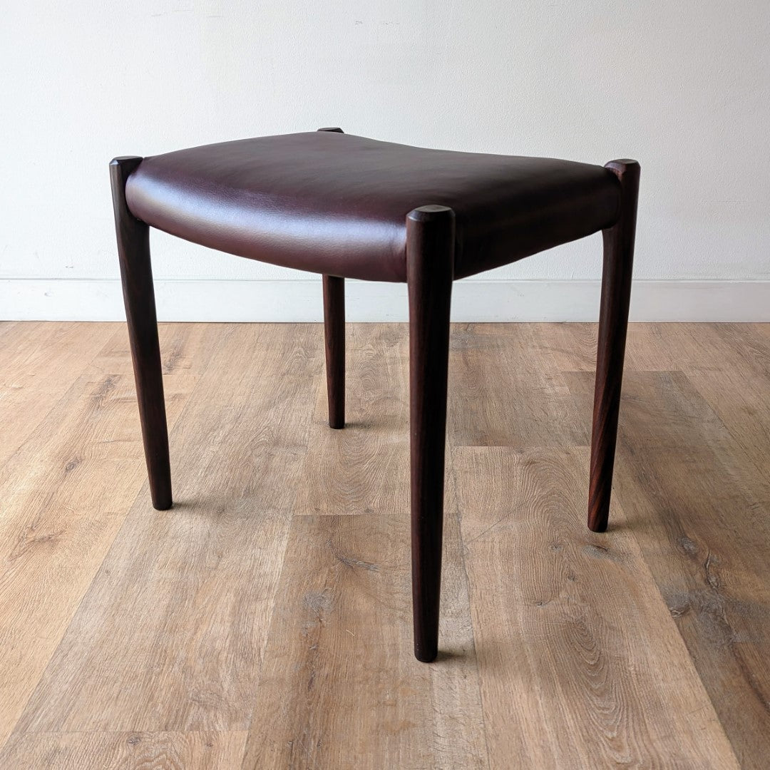 Niels Møller Stool