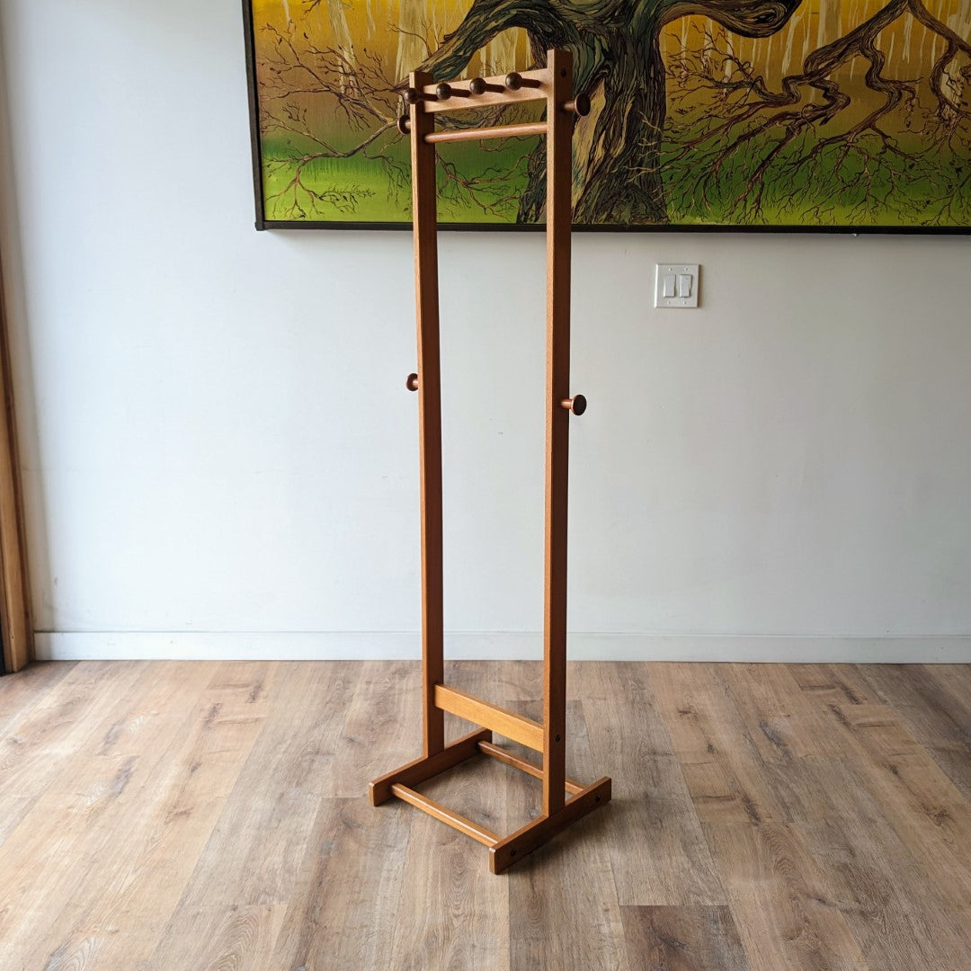 PBJ Mobler Coat Rack