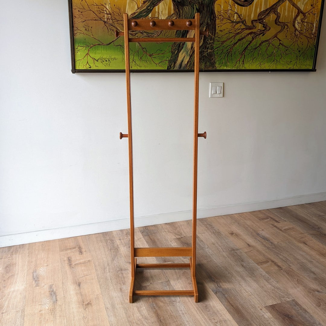 PBJ Mobler Coat Rack