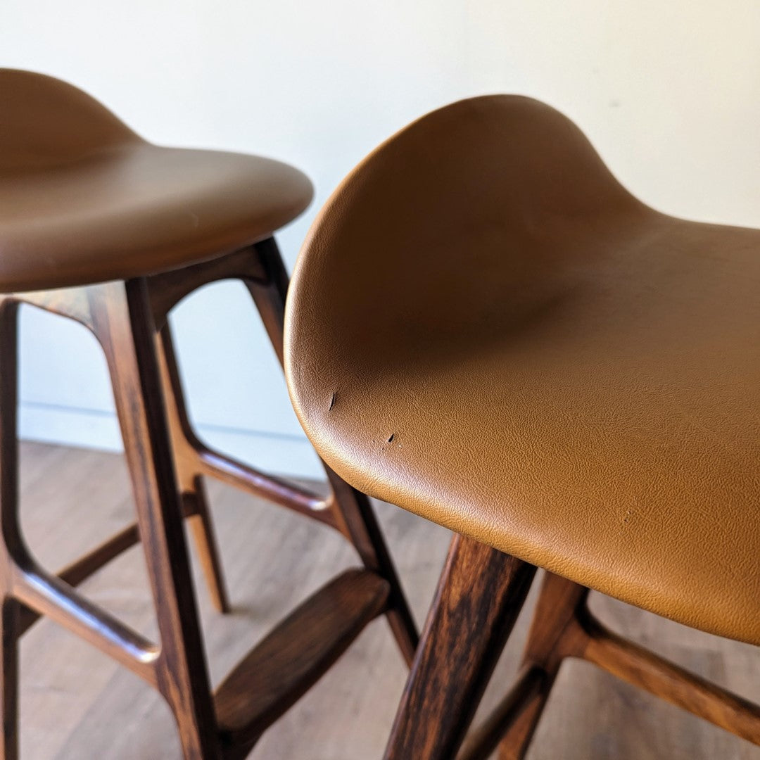 Erik Buch Barstools