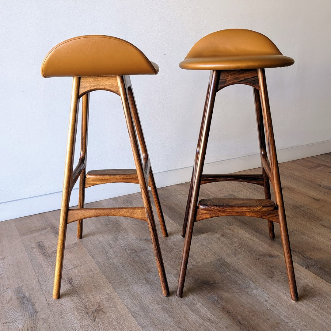 Erik Buch Barstools