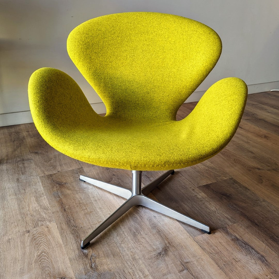 Arne Jacobsen 'Swan' Chair