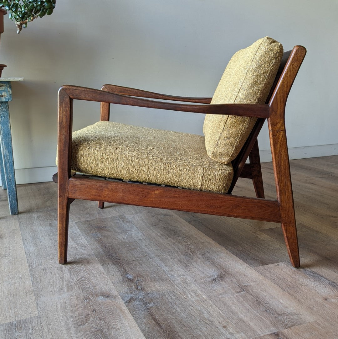 Mid-Century Modern Arm Chair