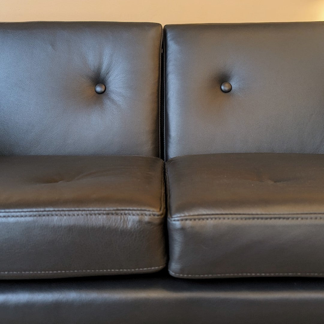 Jydsk Mobelvaerk Loveseat