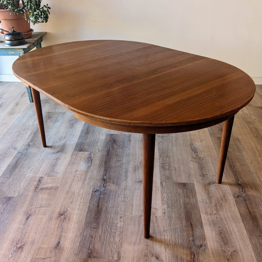 Moreddi Dining Table