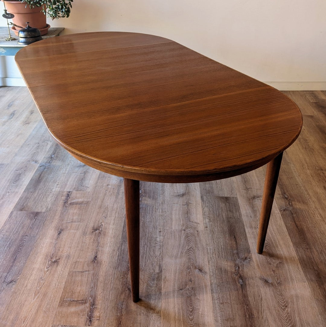 Moreddi Dining Table