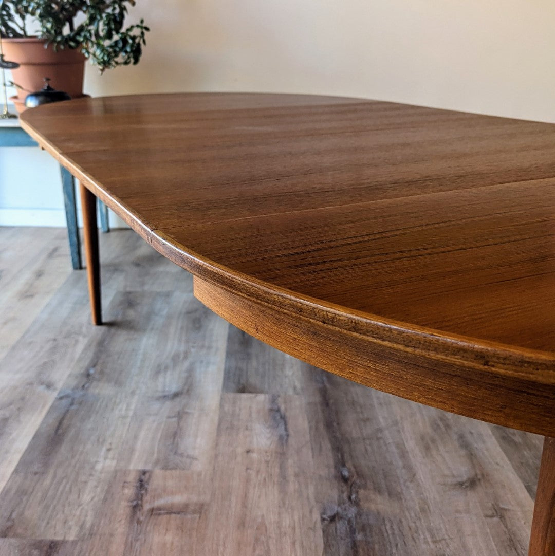 Moreddi Dining Table