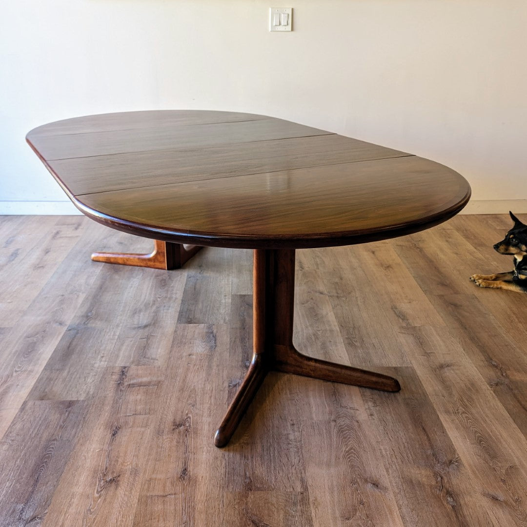 Rasmus Dining Table