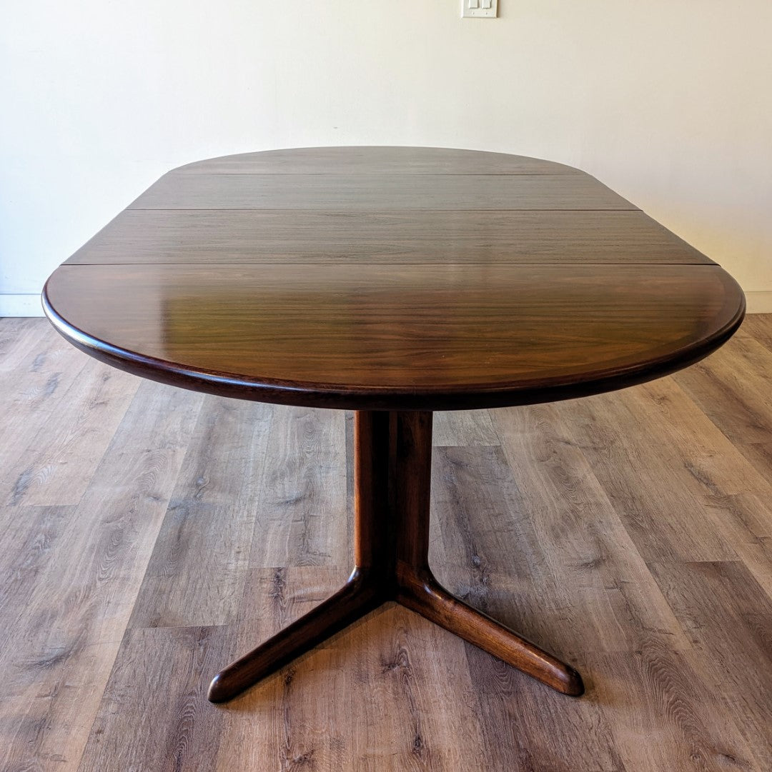 Rasmus Dining Table