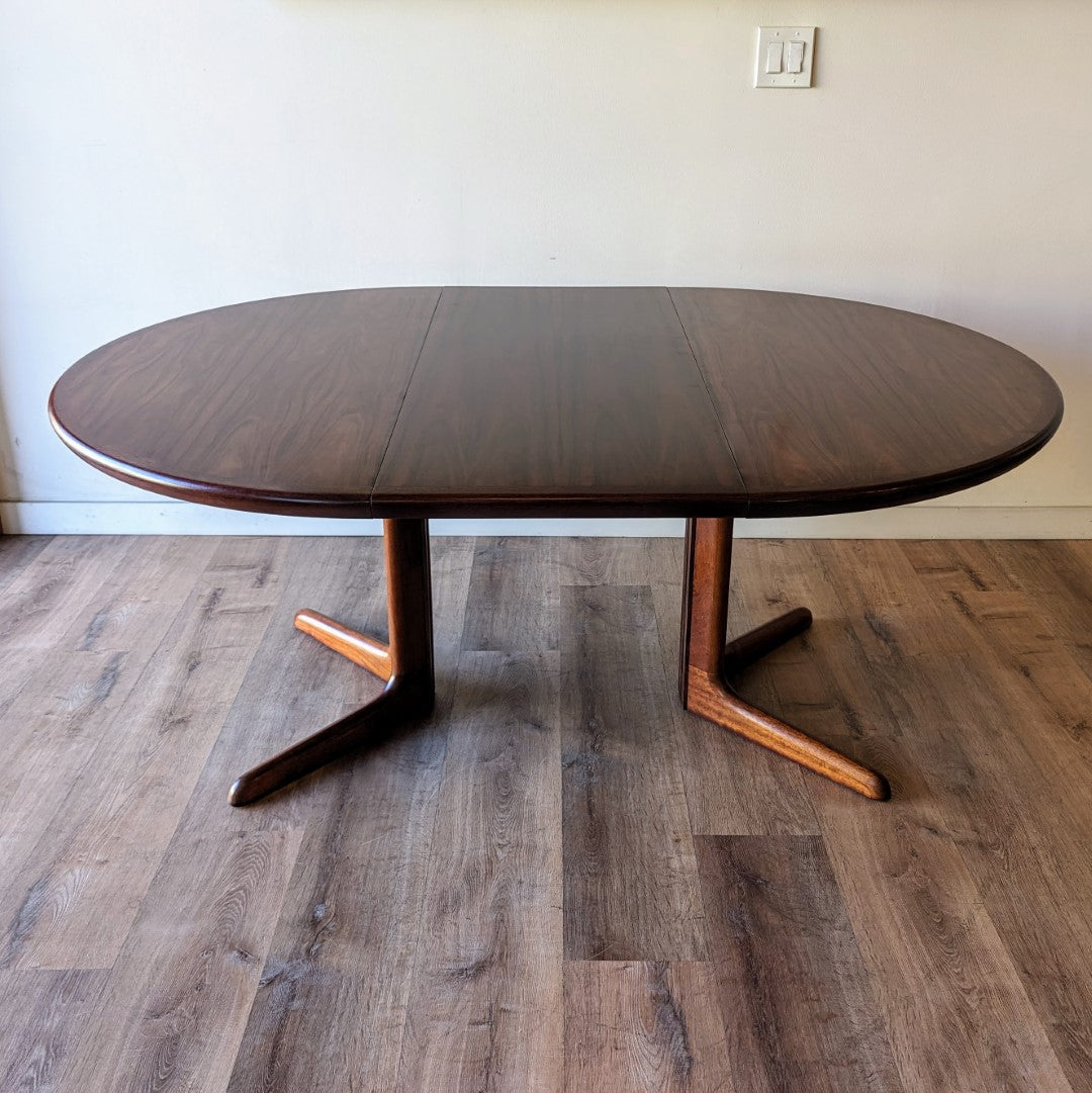 Rasmus Dining Table