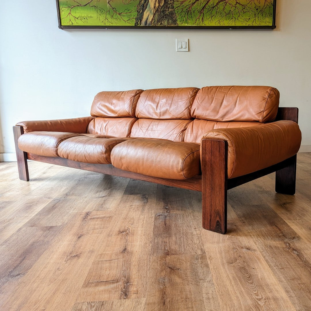 Uu-Vee Kaluste Oy Sofa Set