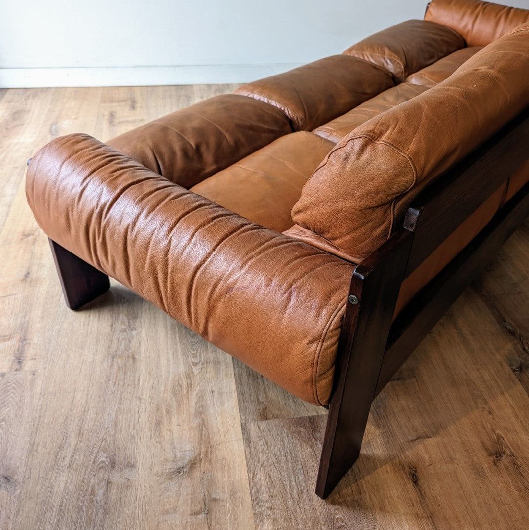 Uu-Vee Kaluste Oy Sofa Set