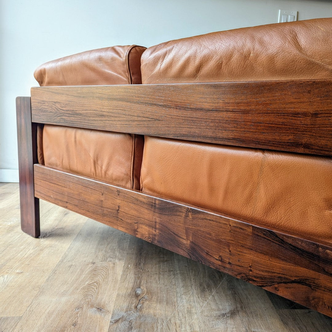 Uu-Vee Kaluste Oy Sofa Set