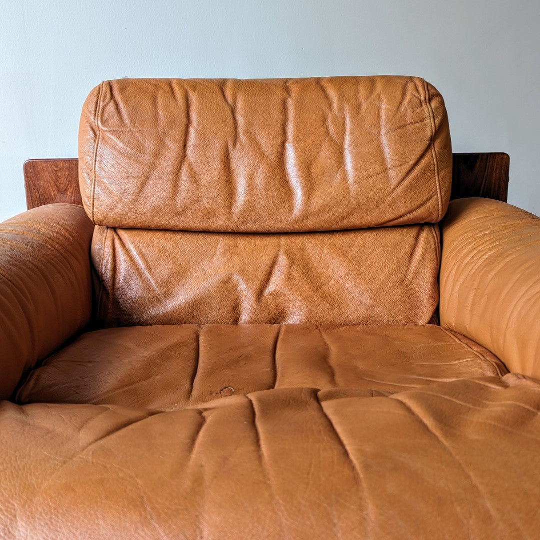 Uu-Vee Kaluste Oy Sofa Set