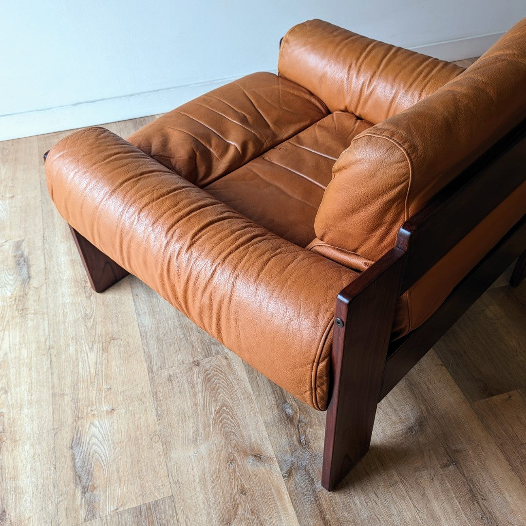 Uu-Vee Kaluste Oy Sofa Set