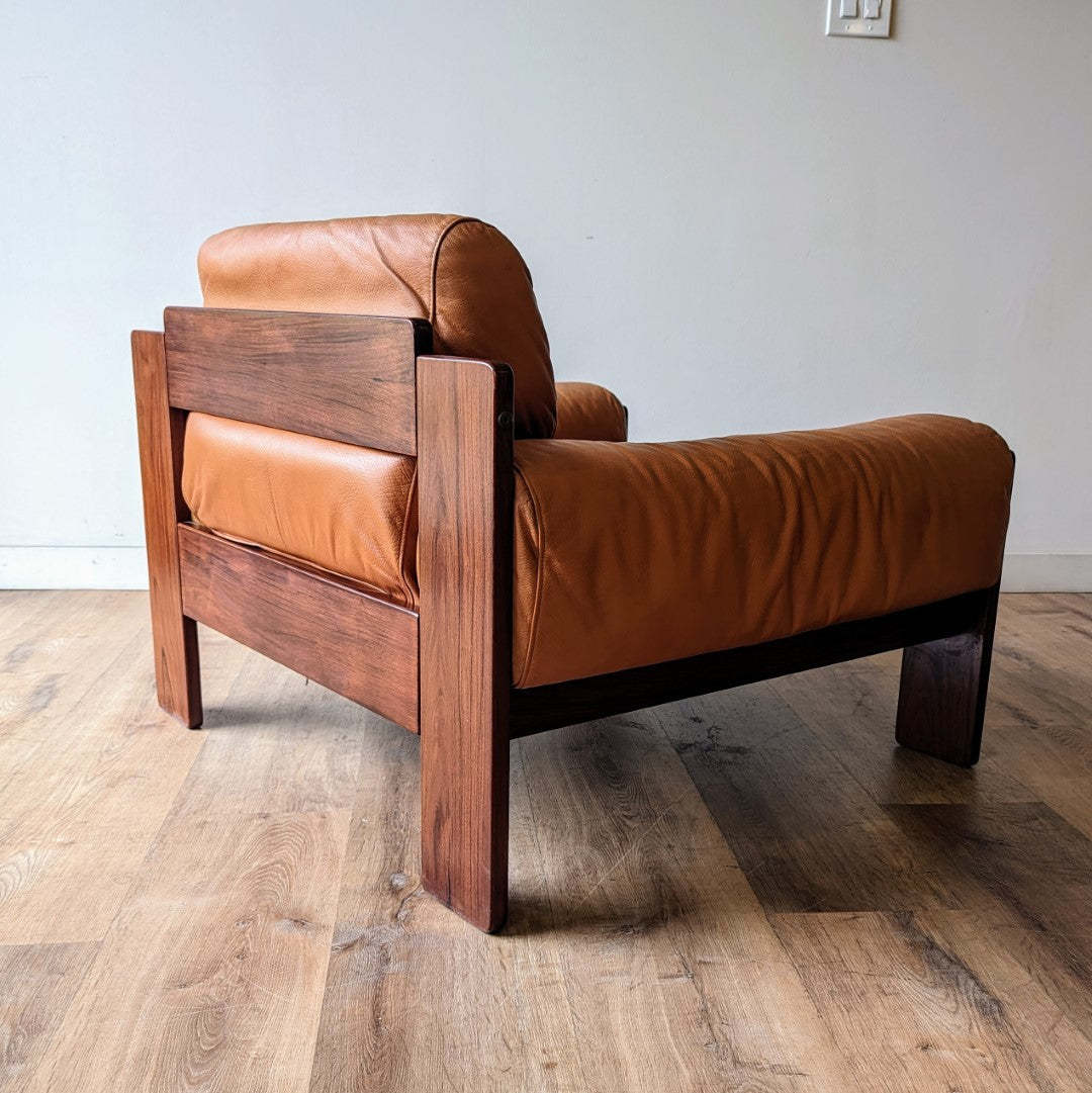 Uu-Vee Kaluste Oy Sofa Set