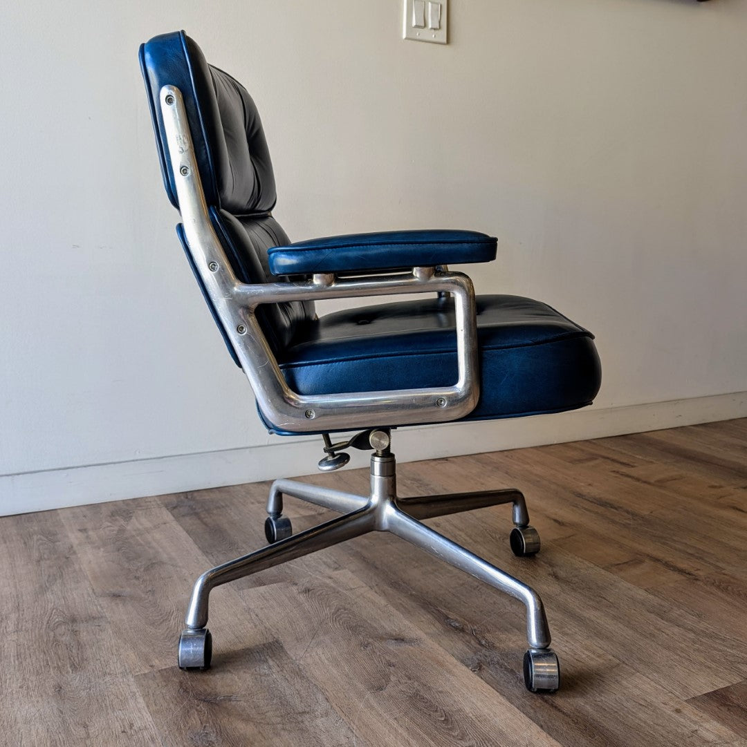 Eames Time Life Desk Chair