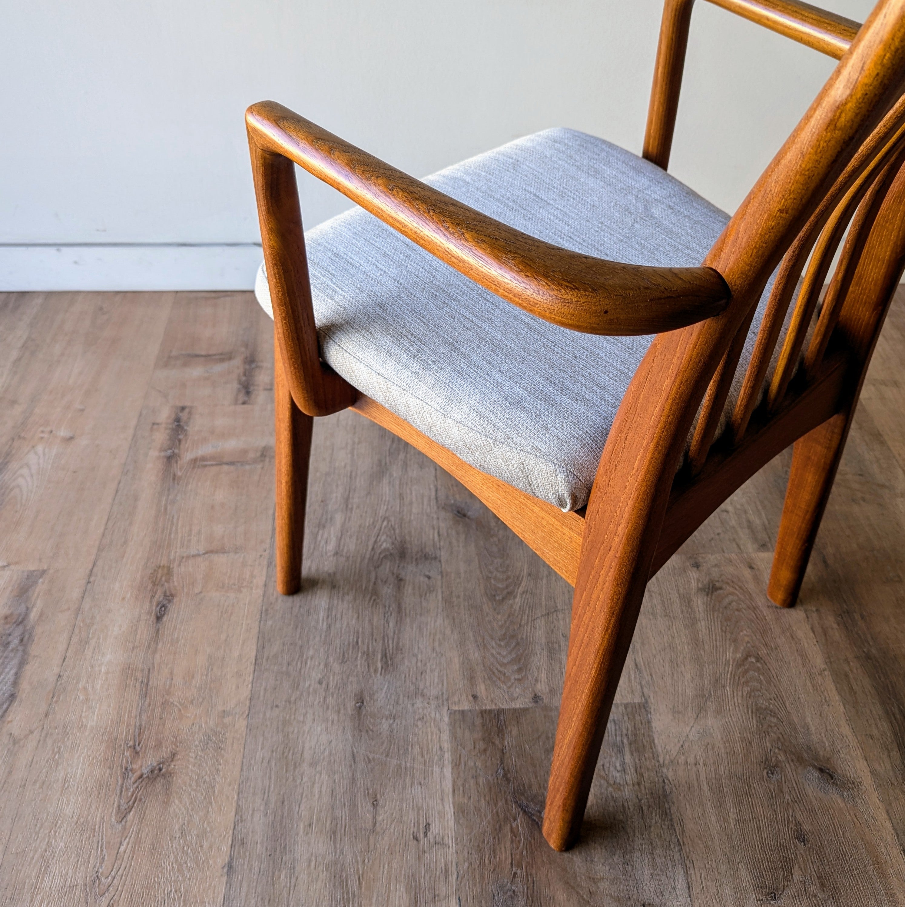 Benny Linden Dining Chairs