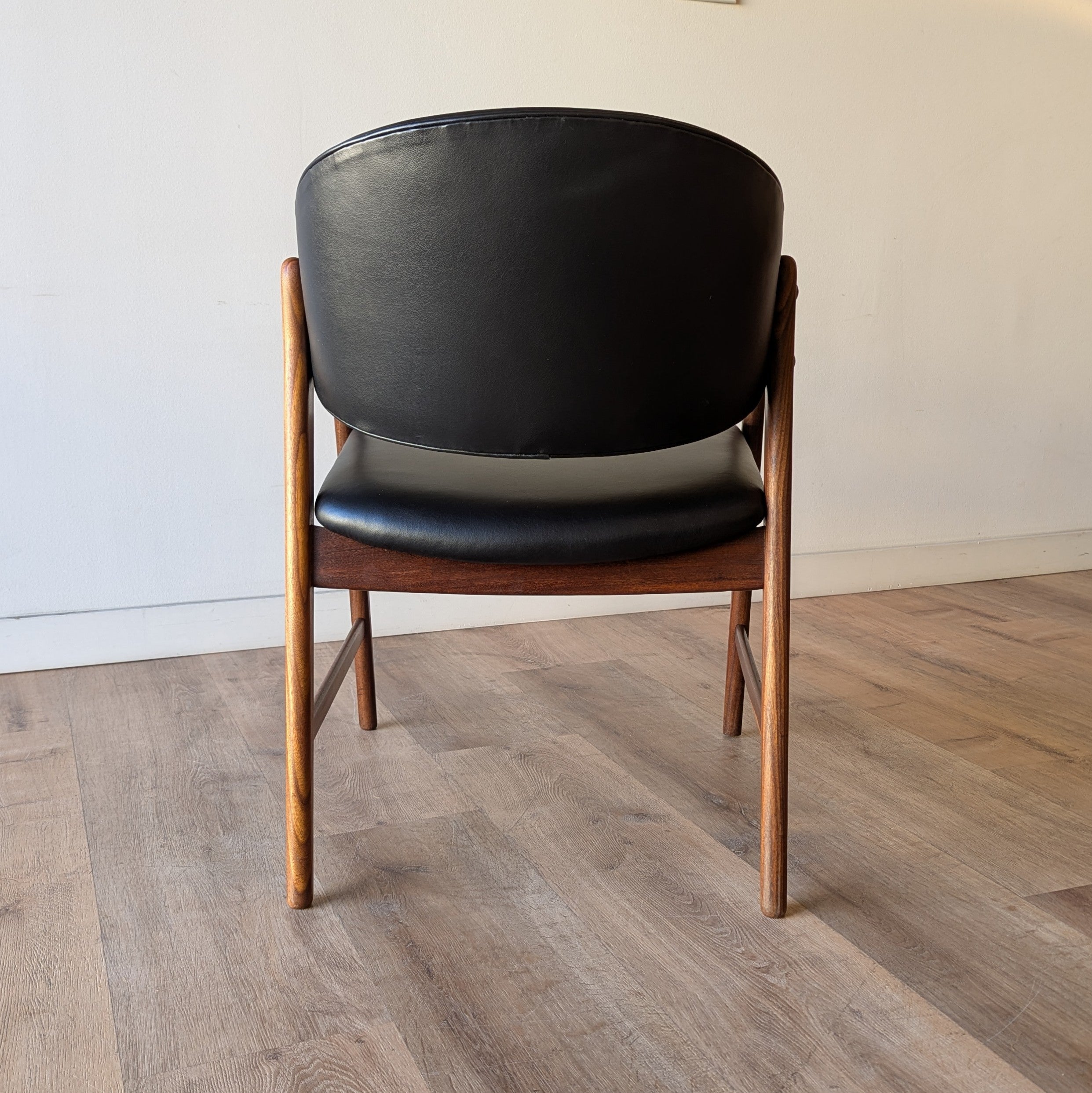 Ingmar Relling Arm Chair