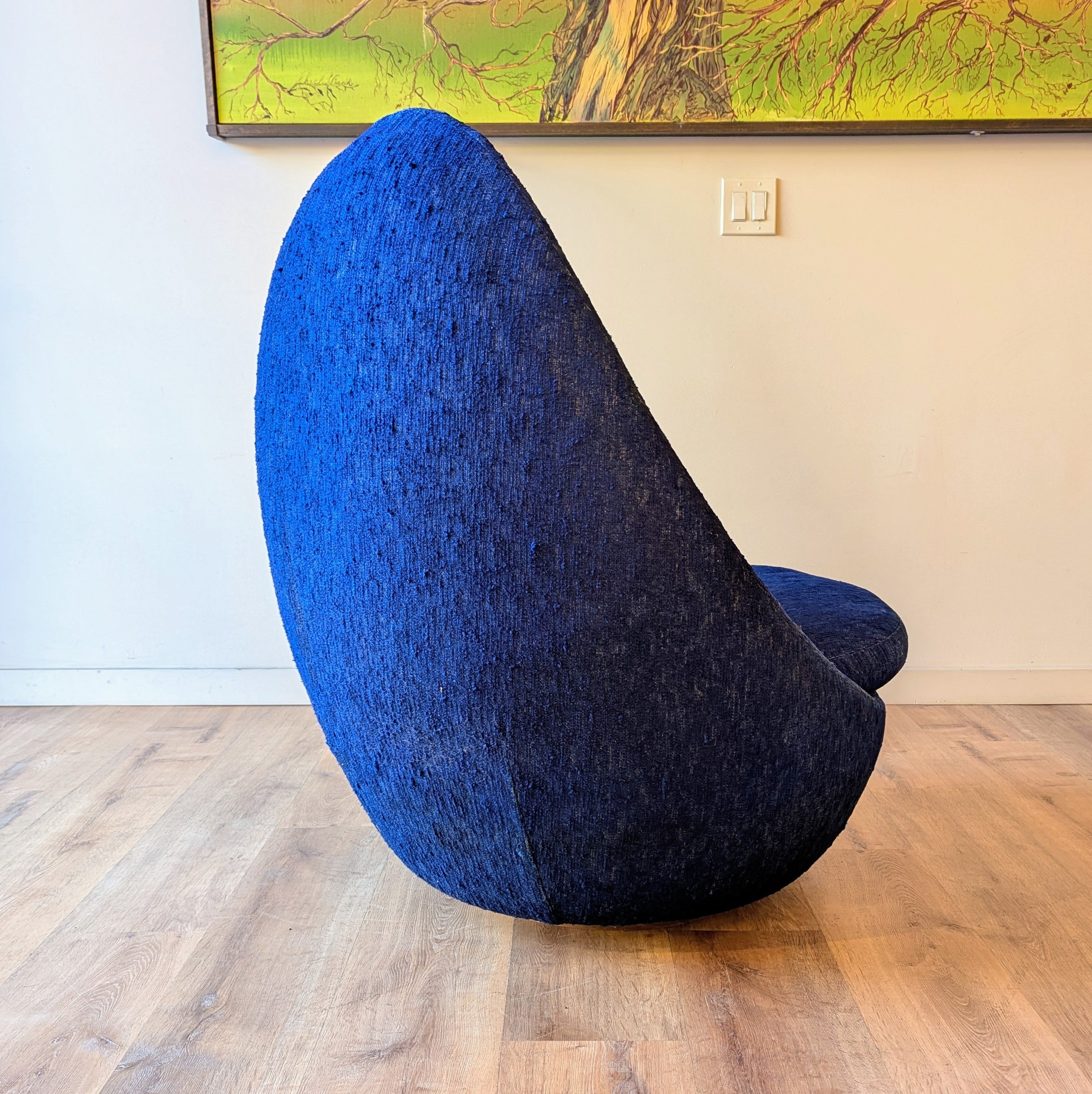 Milo Baughman Egg Chair