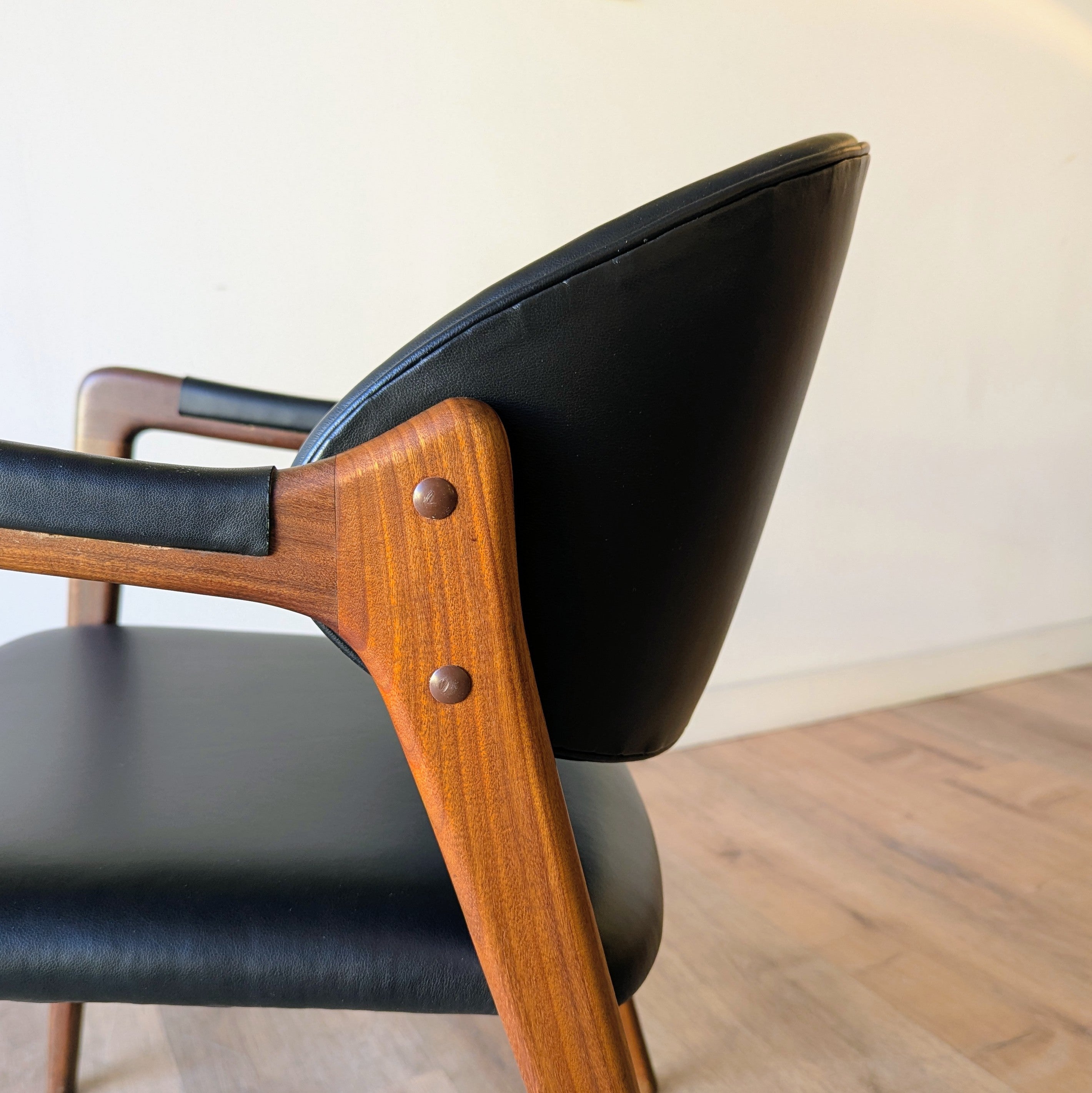 Ingmar Relling Arm Chair