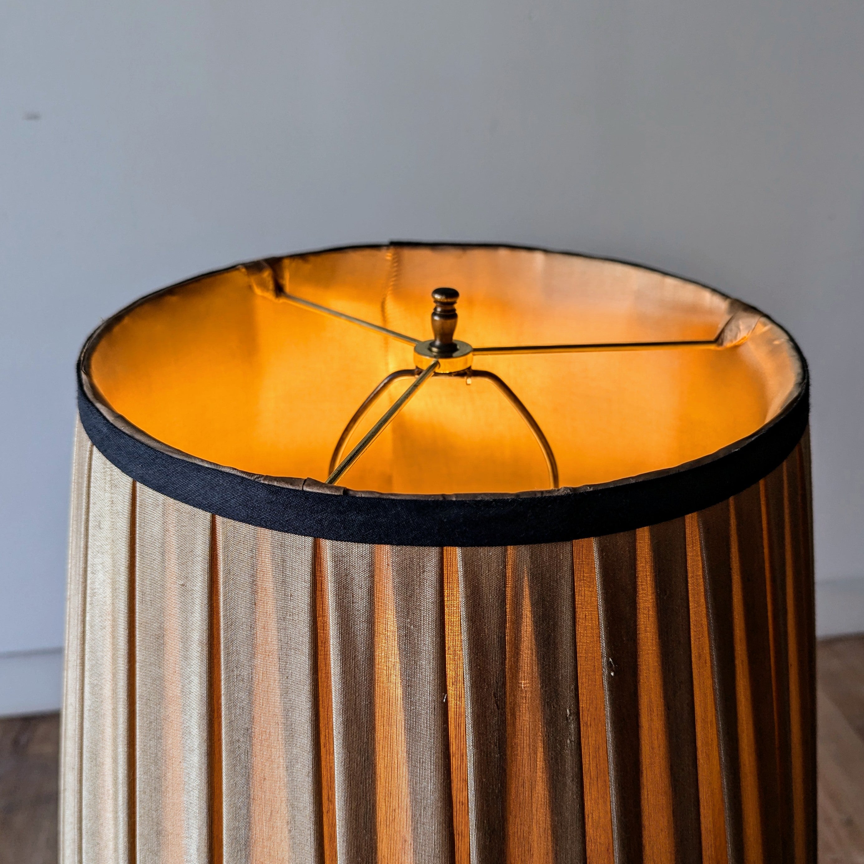 MCM Table Lamp