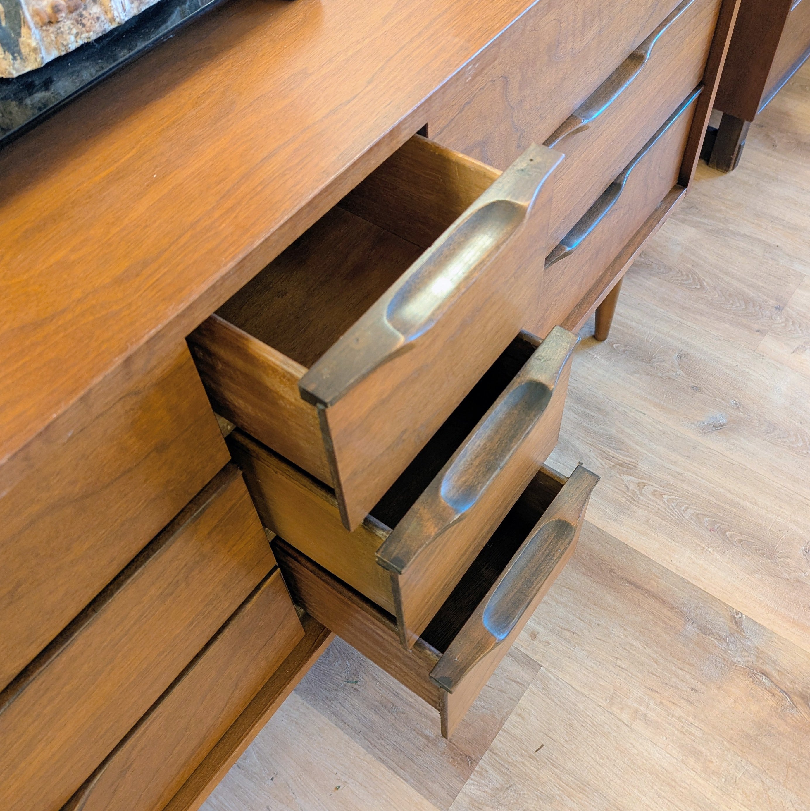 Lane Lowboy Dresser