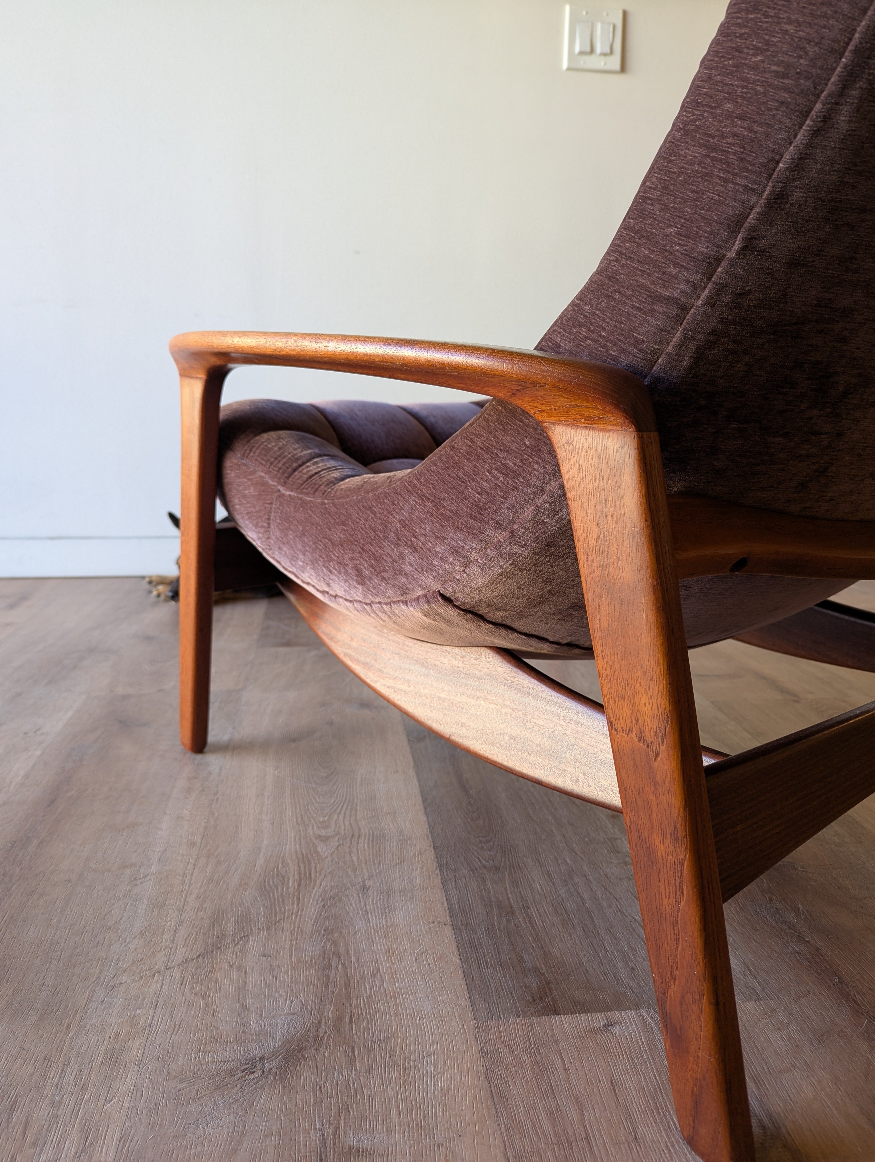 R. Huber & Co. 'Scoop' Chair