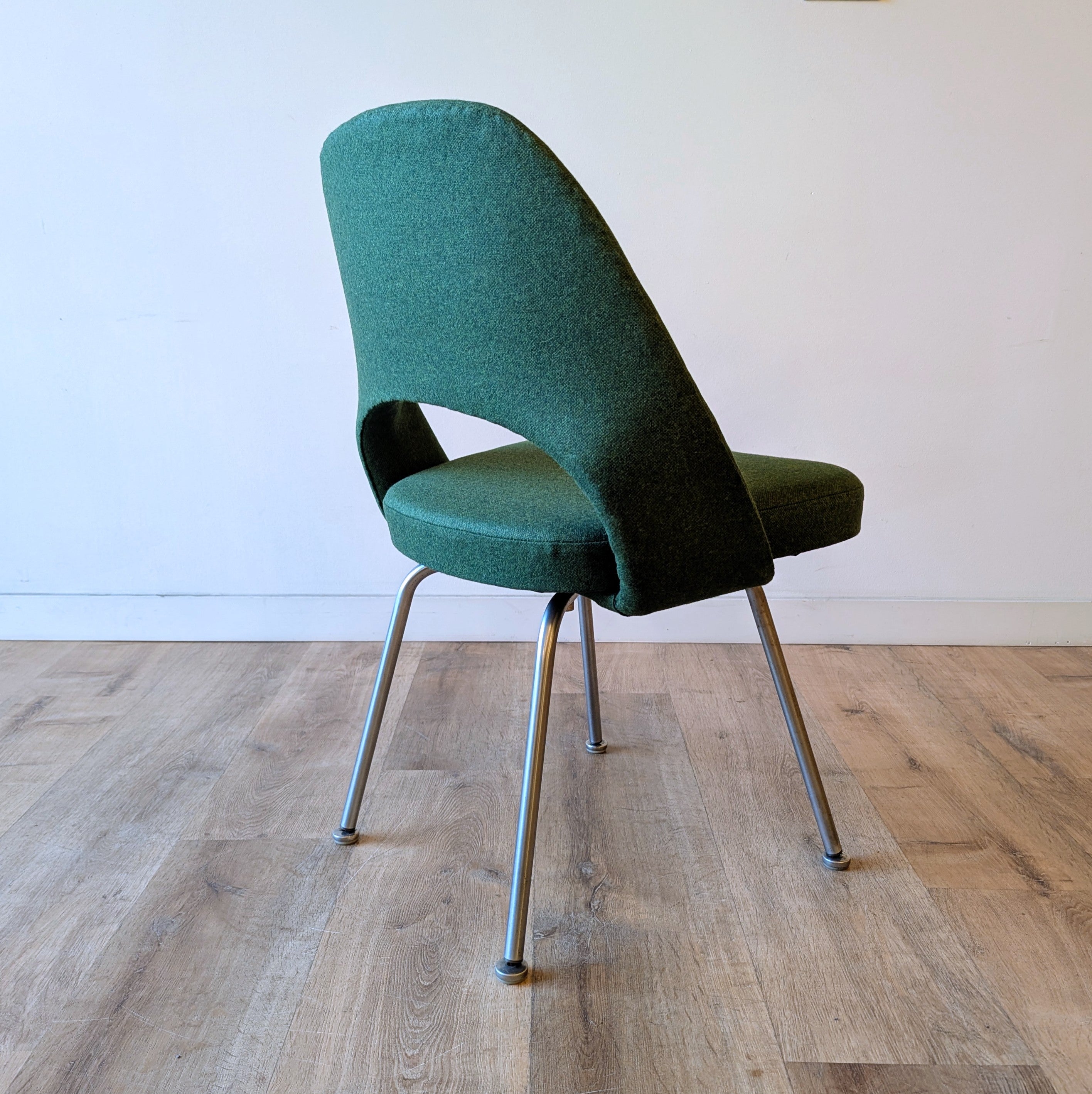 Eero Saarinen Executive Side Chair, set of 6