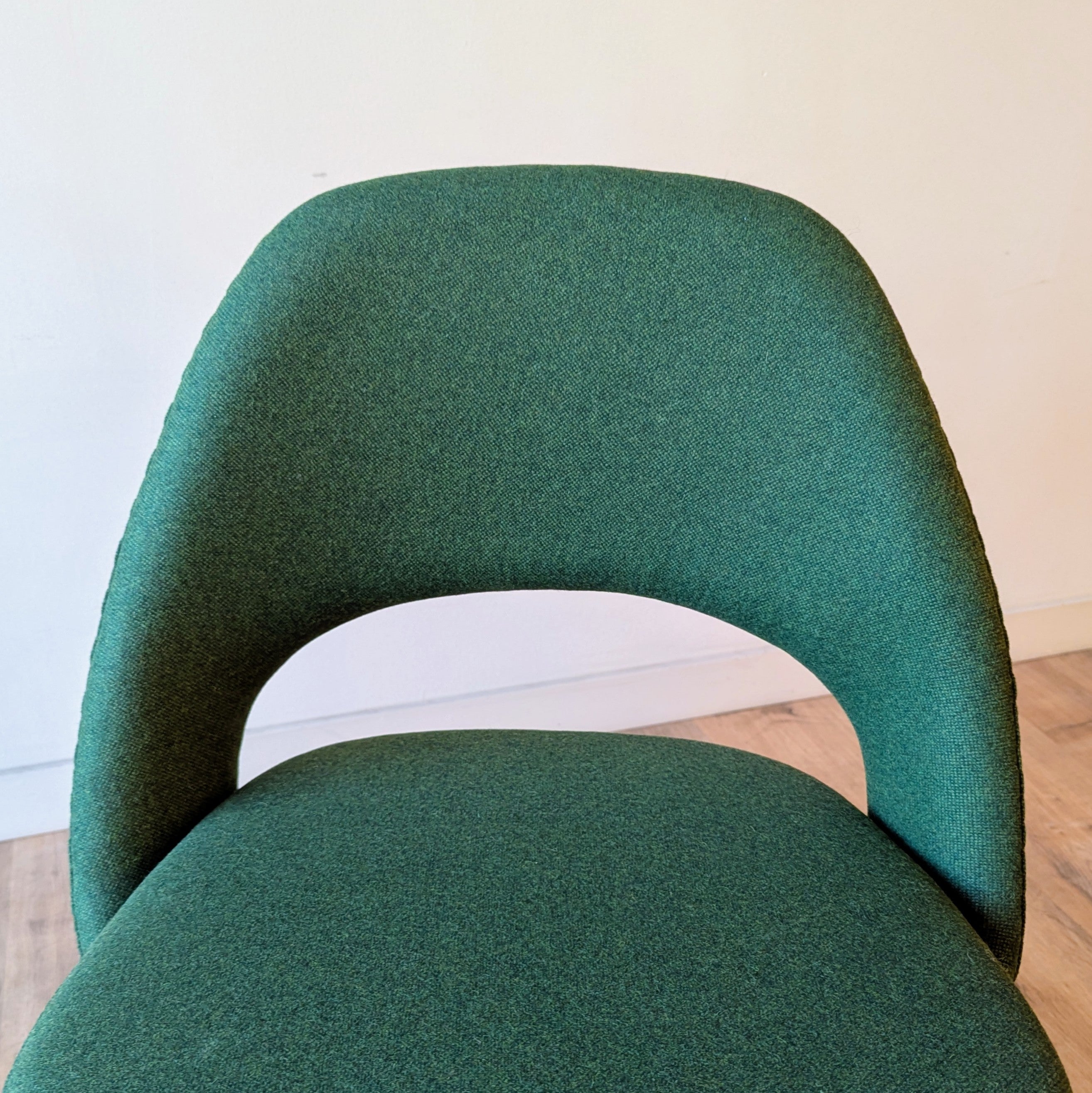 Eero Saarinen Executive Side Chair, set of 6