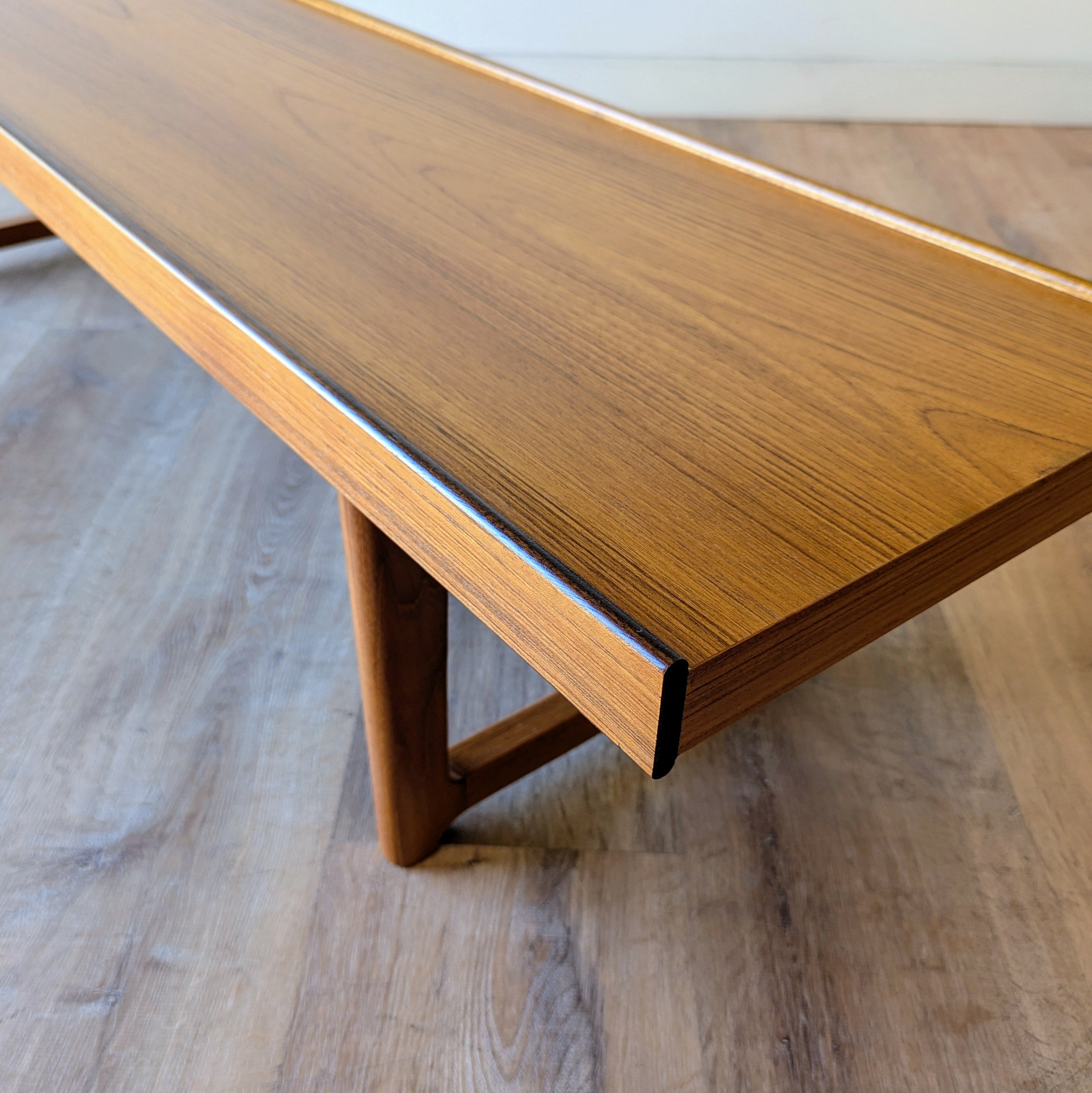 Torbjørn Afdal 'Krobo' Bench