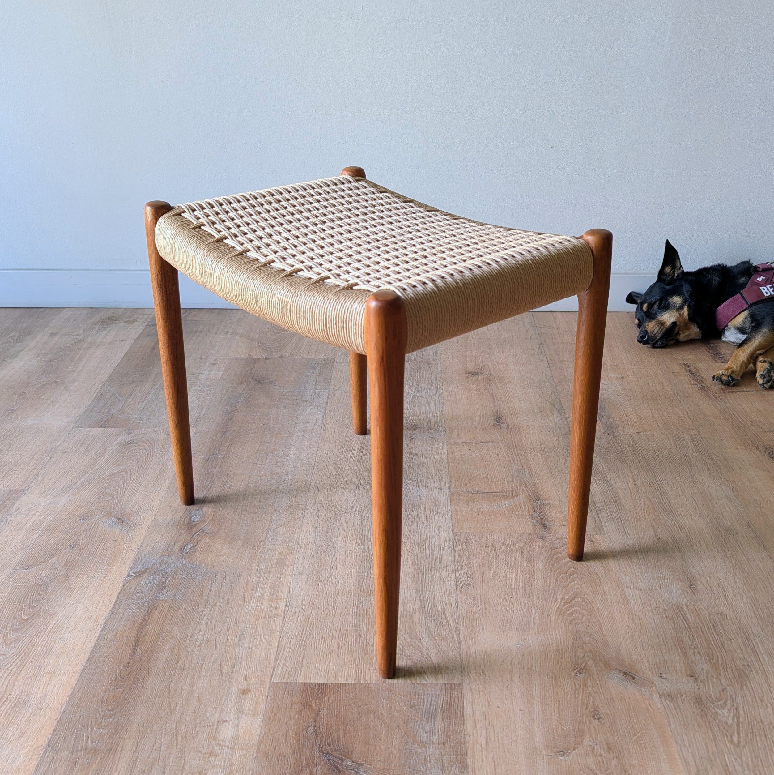 Niels Møller Stool, 80a