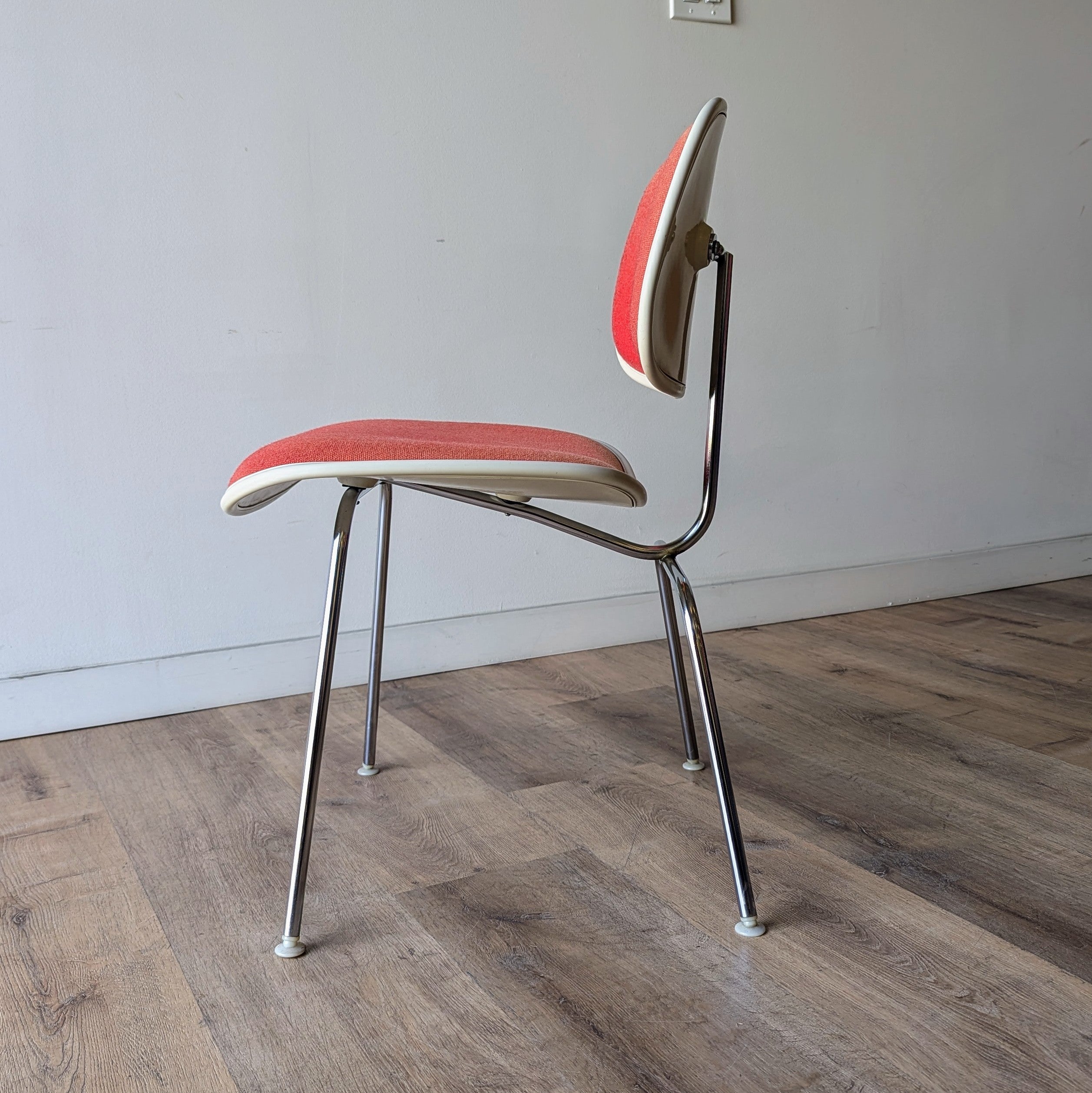 Eames DCMU, set of 4