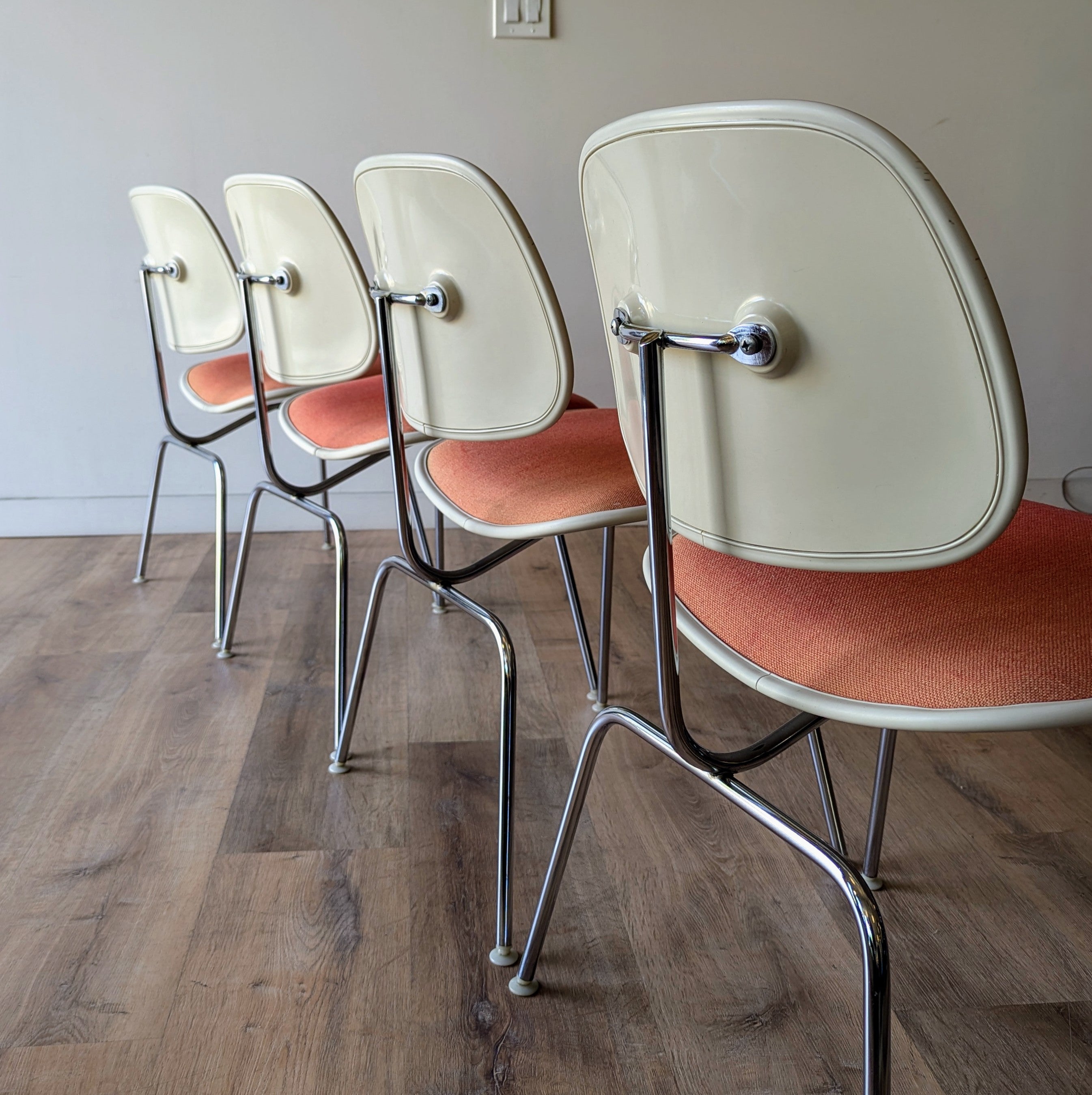 Eames DCMU, set of 4