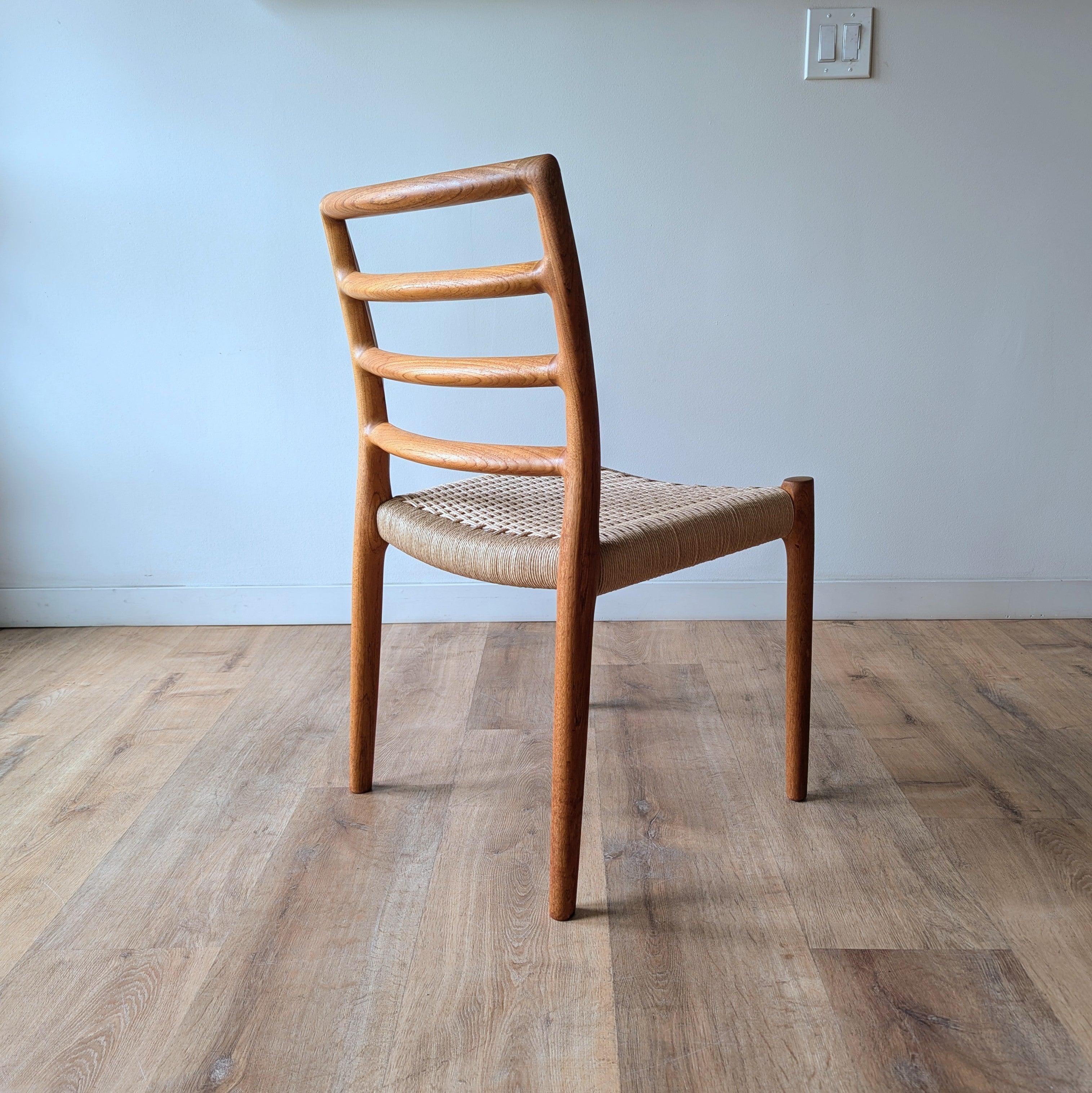 Niels Møller Model 85, set of 4