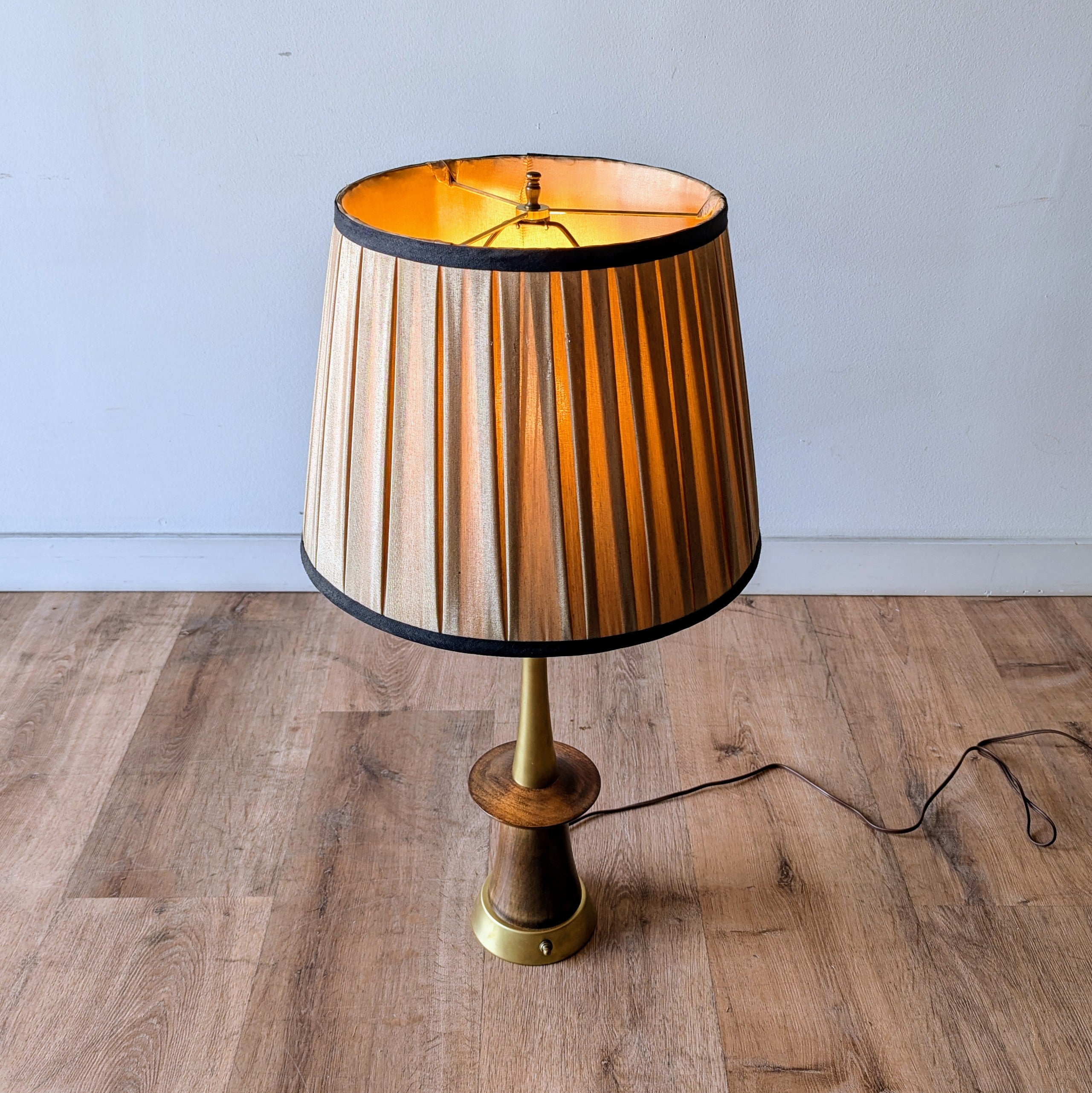 MCM Table Lamp