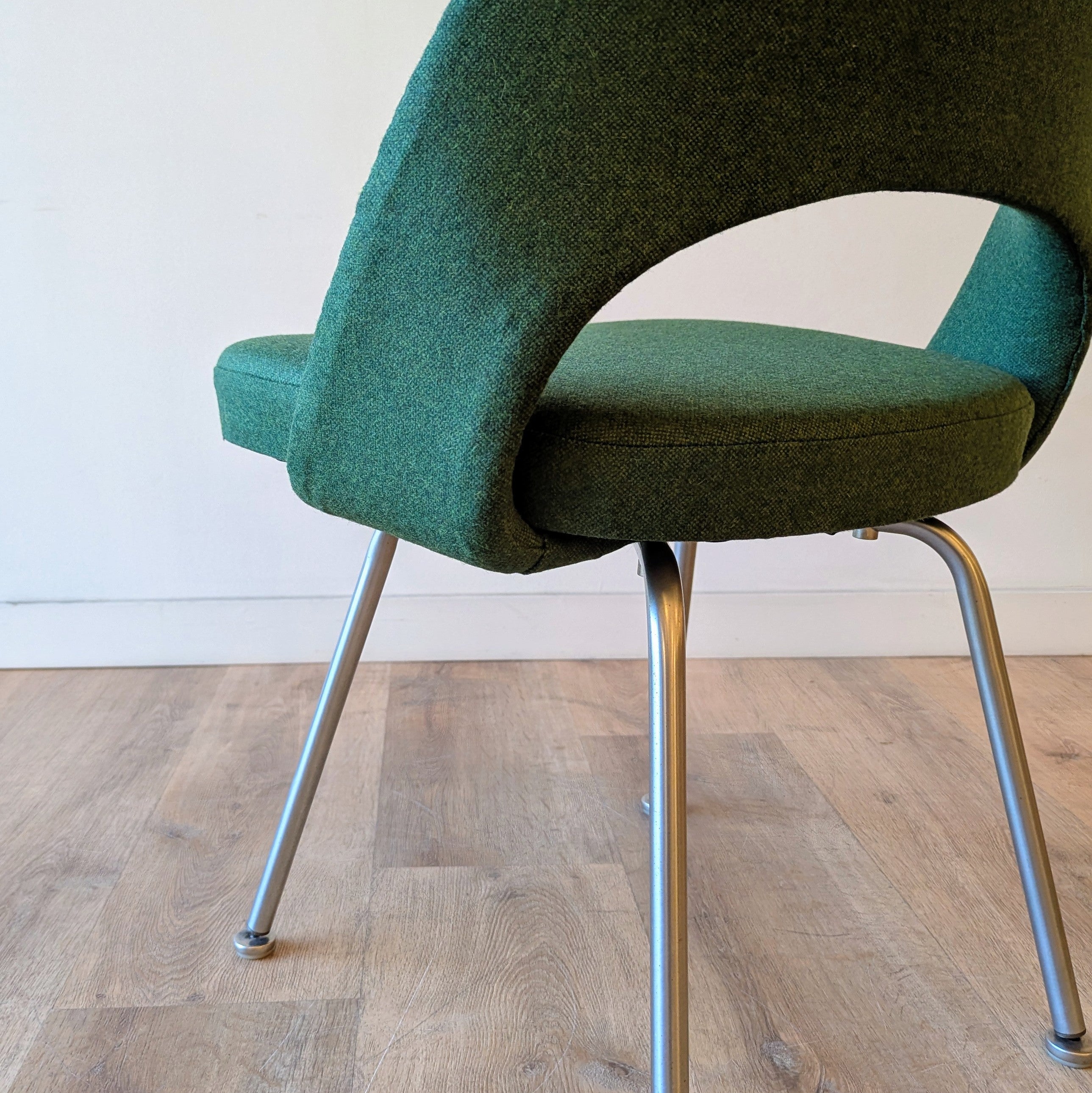 Eero Saarinen Executive Side Chair, set of 6