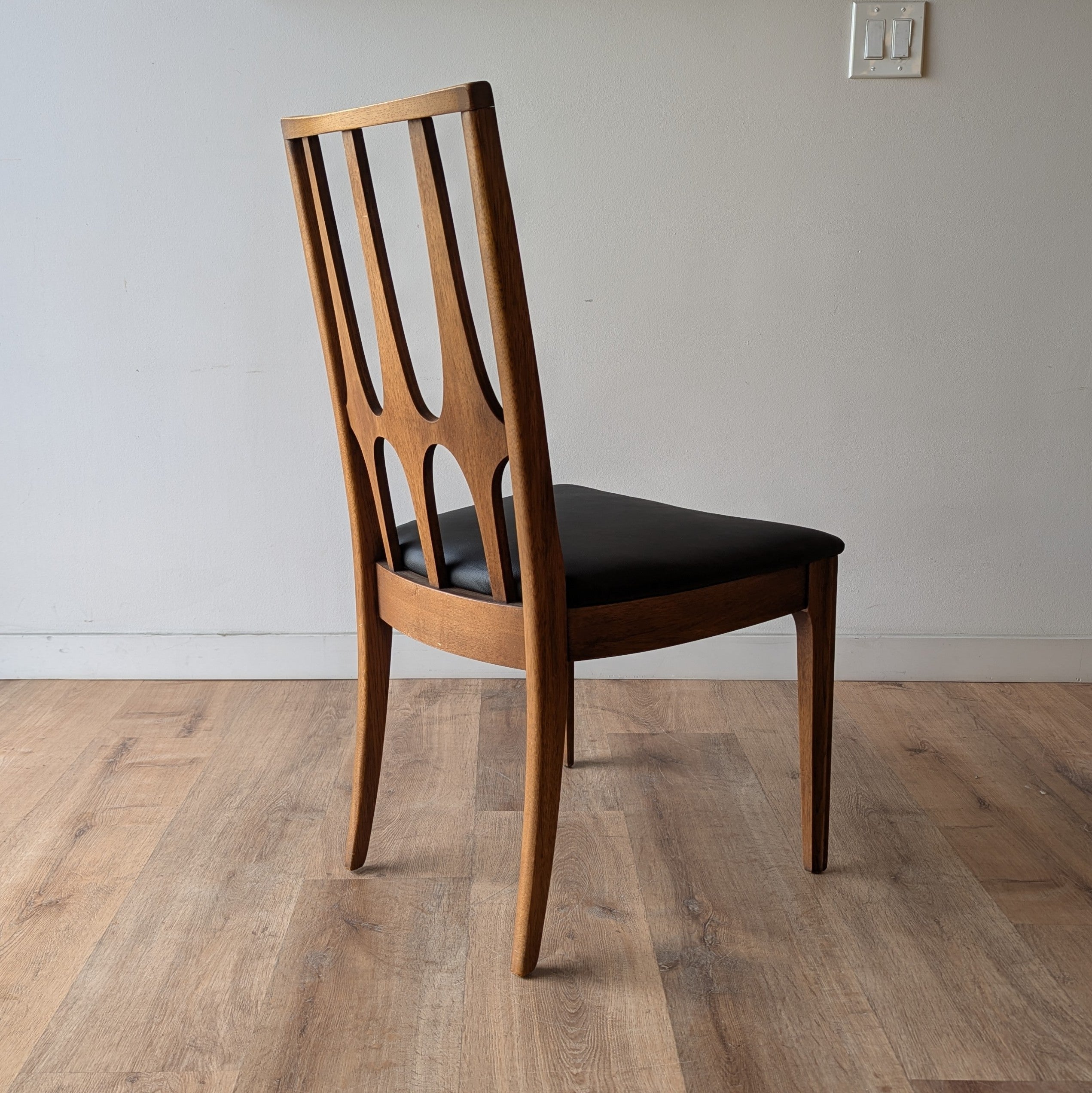 Broyhill 'Brasilia' Dining Chairs, set of 8