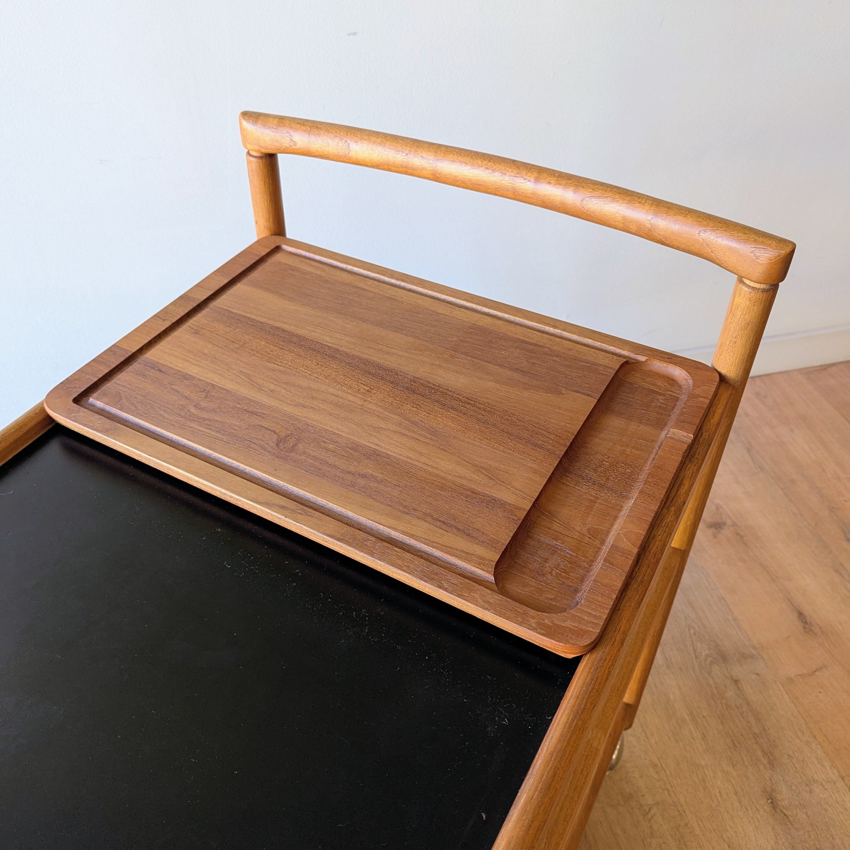 Dyrlund Bar Cart