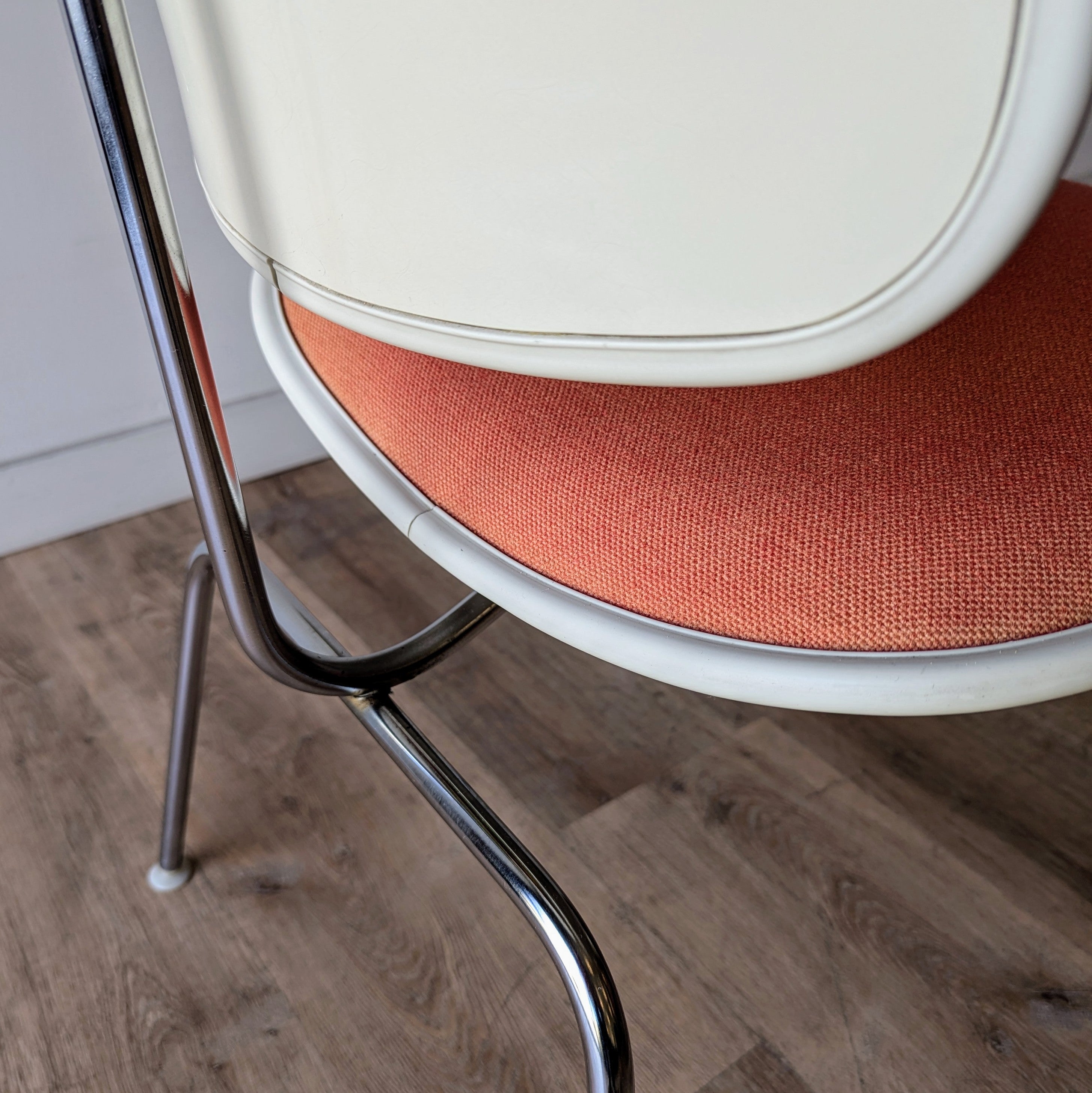 Eames DCMU, set of 4