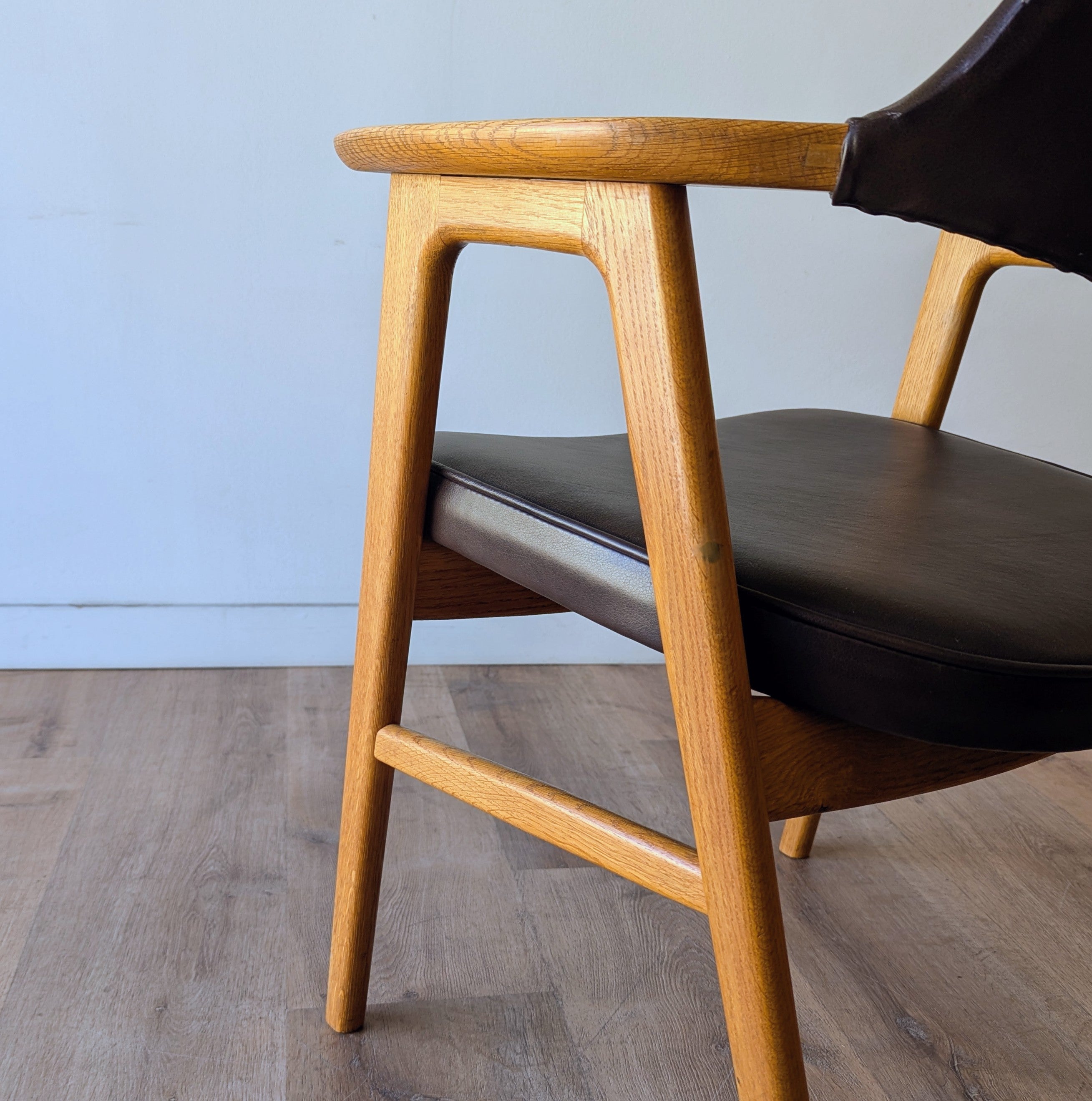 Erik Kirkegaard Arm Chair, Model 43, set of 4