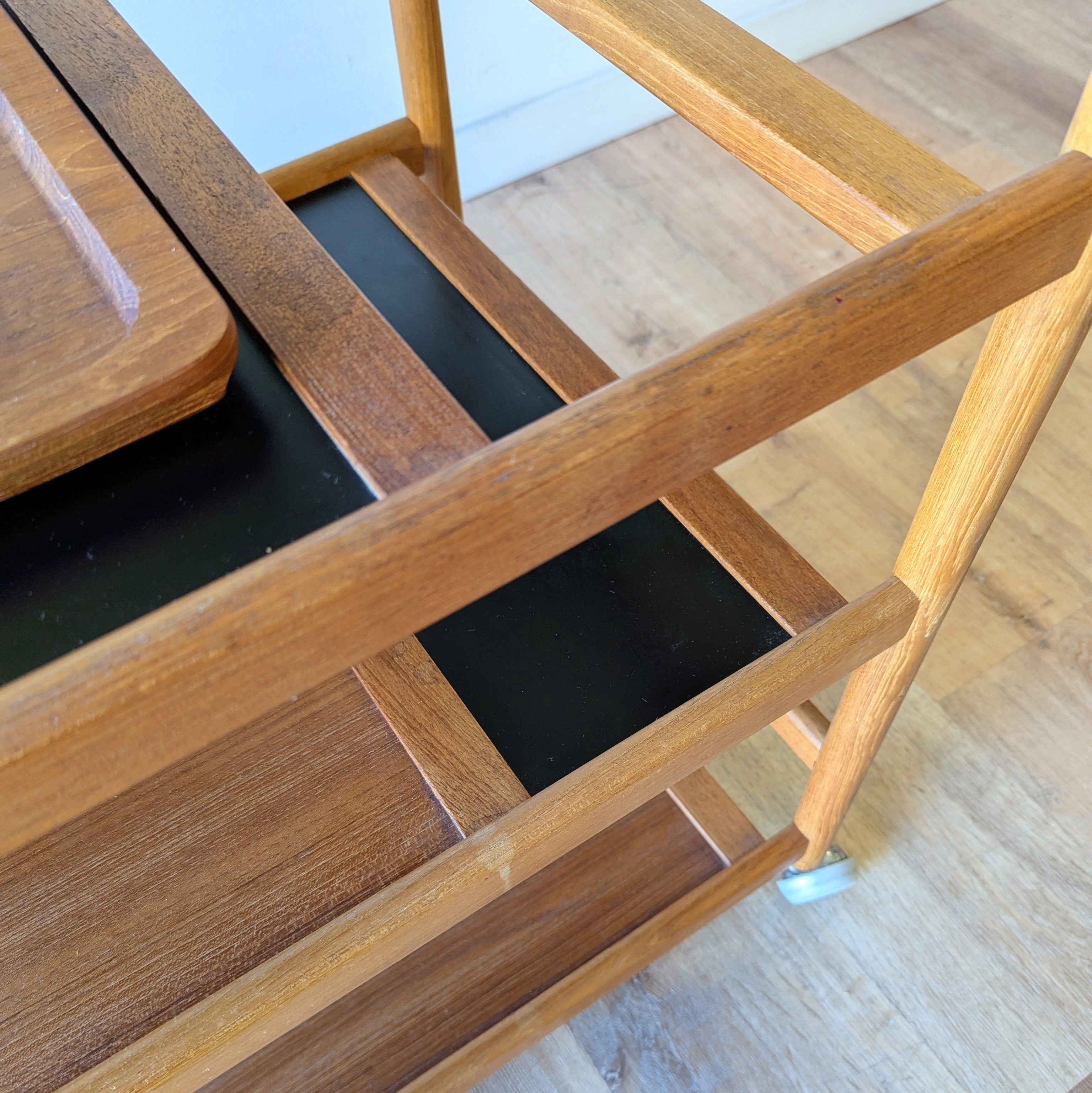Dyrlund Bar Cart